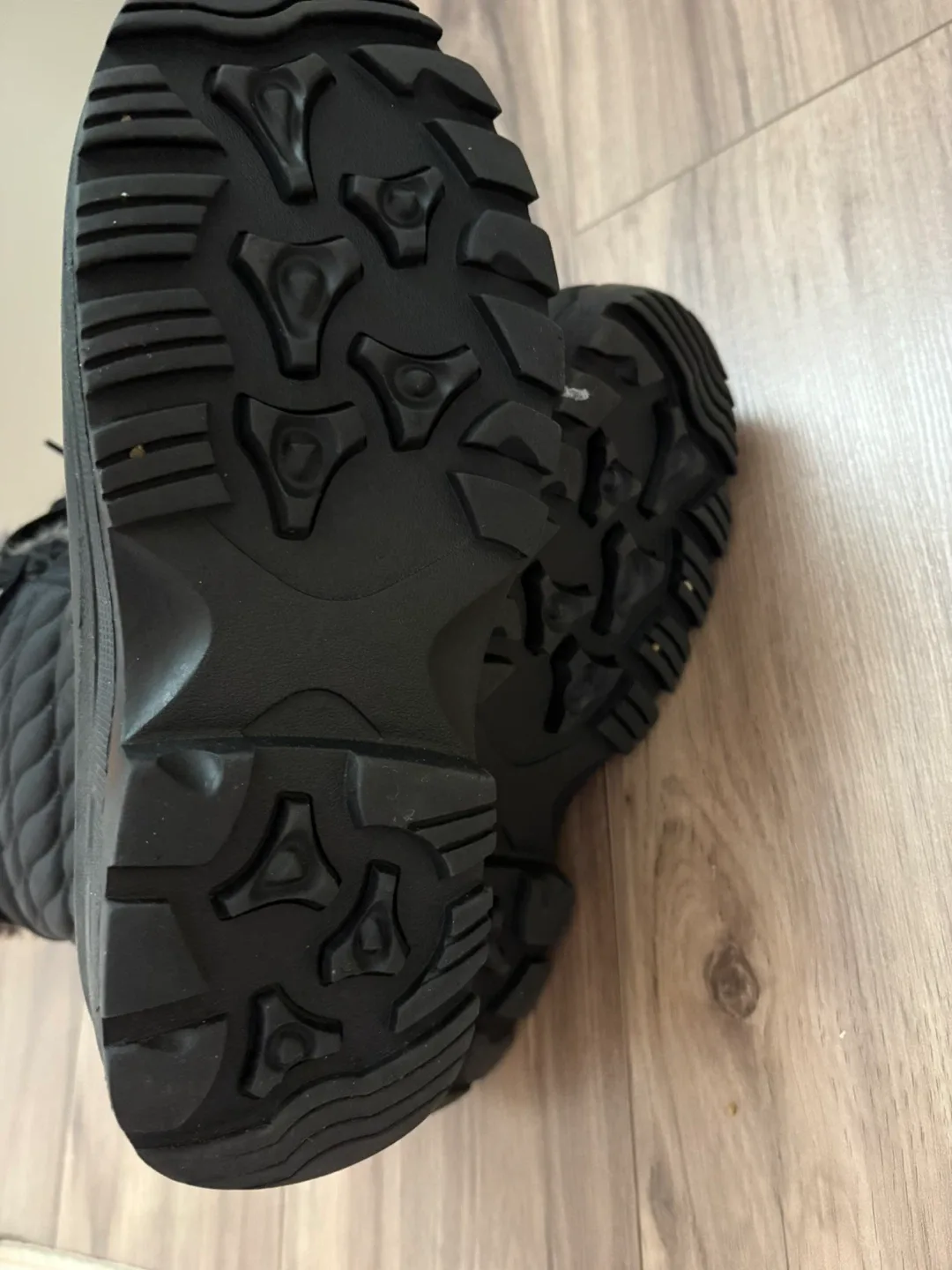 Black Winter Boots with Faux Fur Trim image indicator(5)