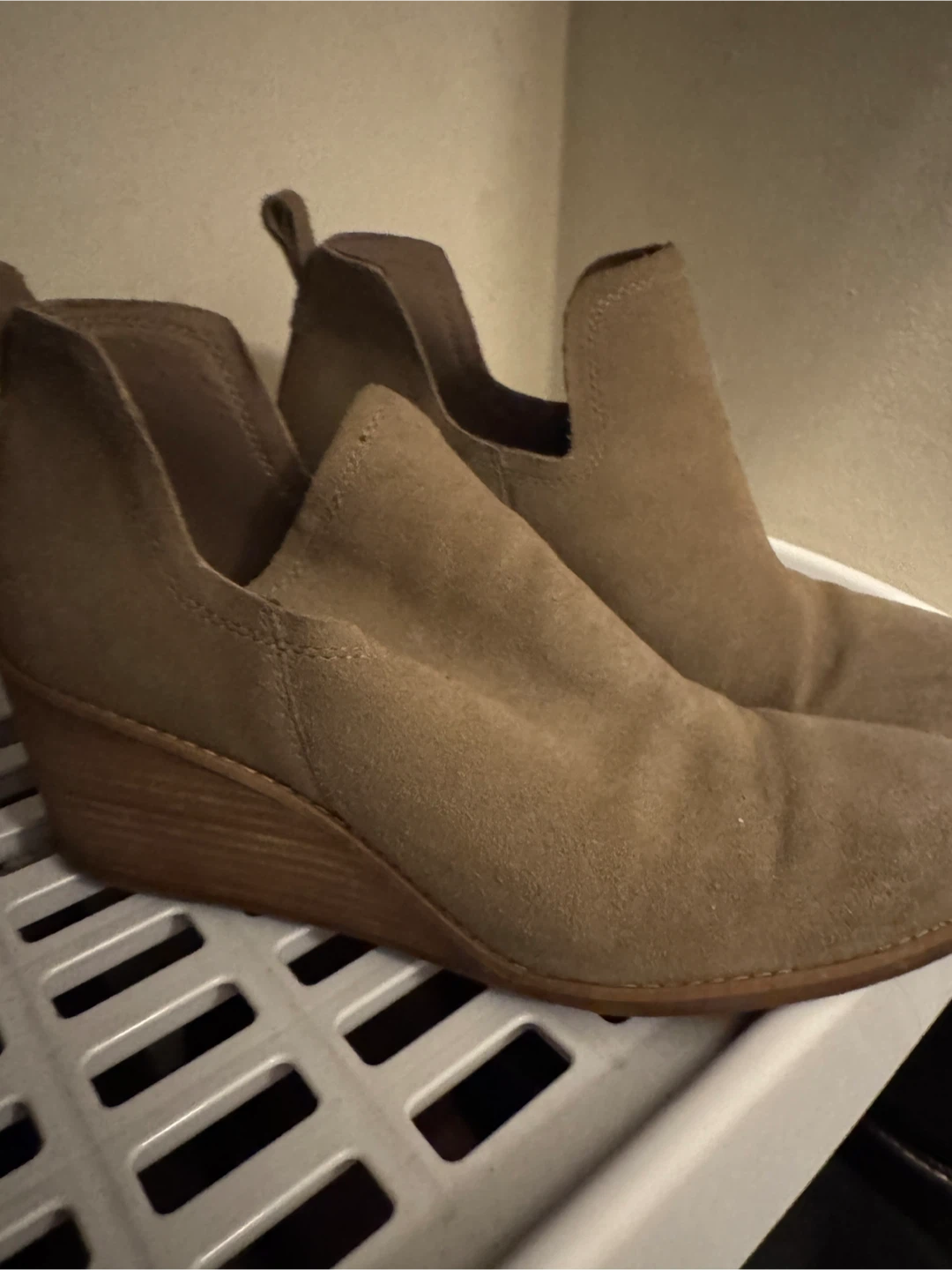 Suede wedge booties - photo 2