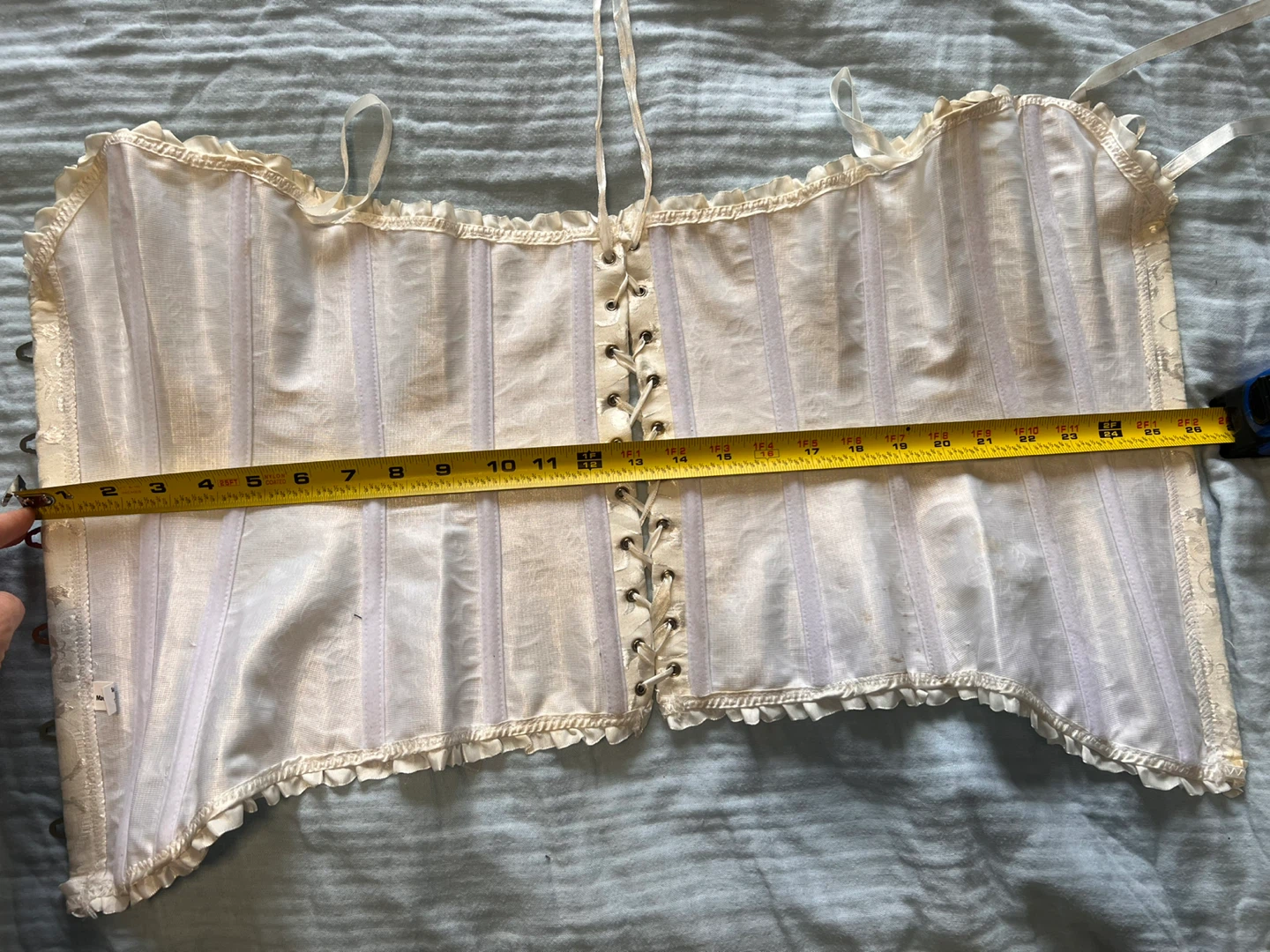 Women’s Vintage White French Lace Corset - photo 4