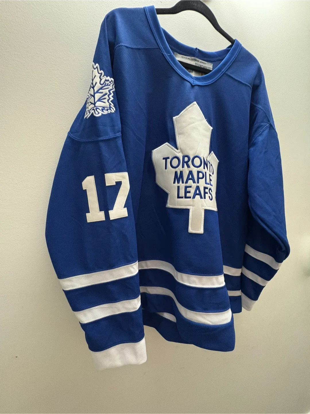 CCM Toronto Maple Leafs Clark Jersey - Size 54 image indicator(2)