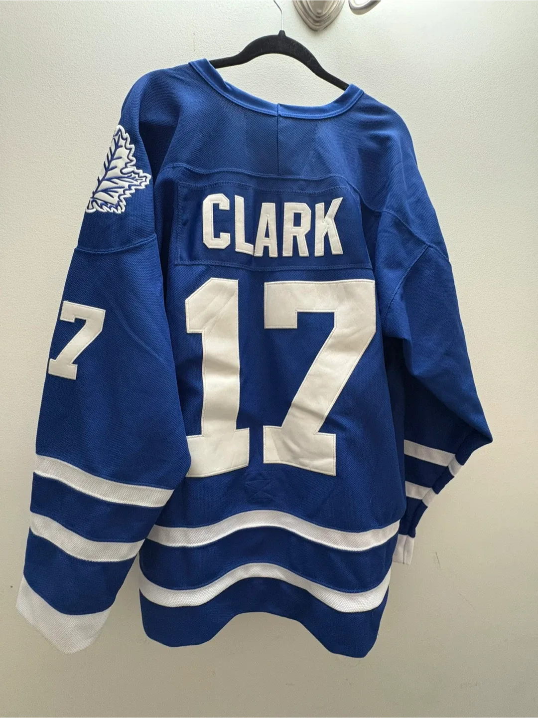 CCM Toronto Maple Leafs Clark Jersey - Size 54 image indicator(3)