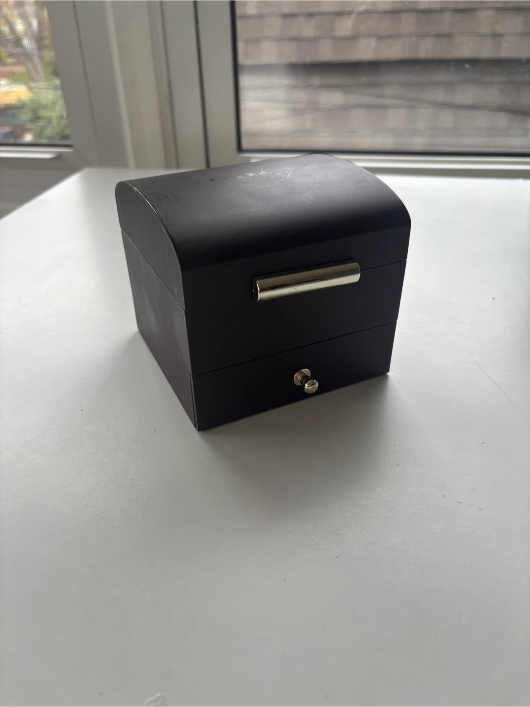 Small Dark Brown Jewelry Box - photo 3