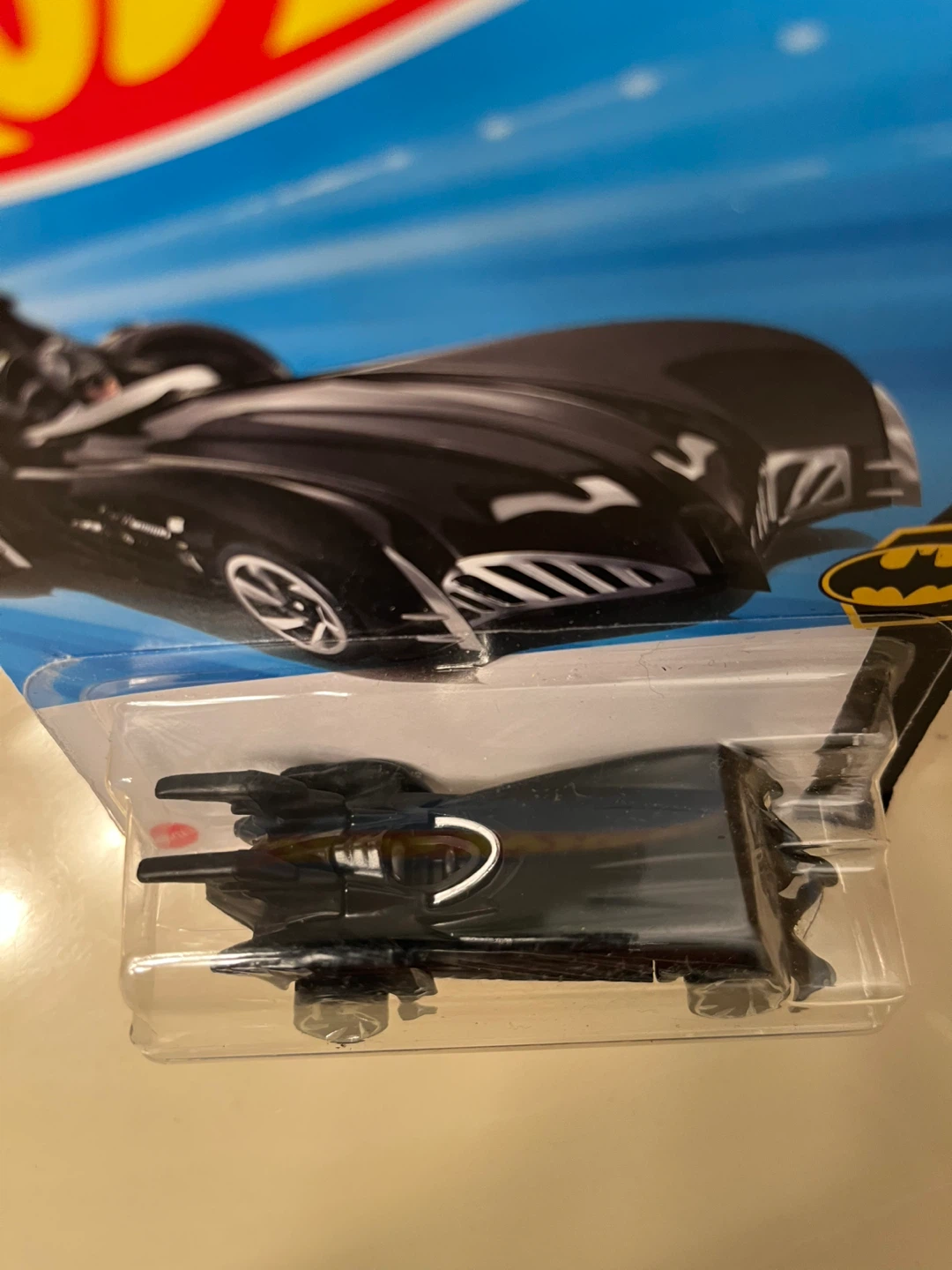 Hot Wheels Batman & Robin Batmobile 2/250 - photo 2
