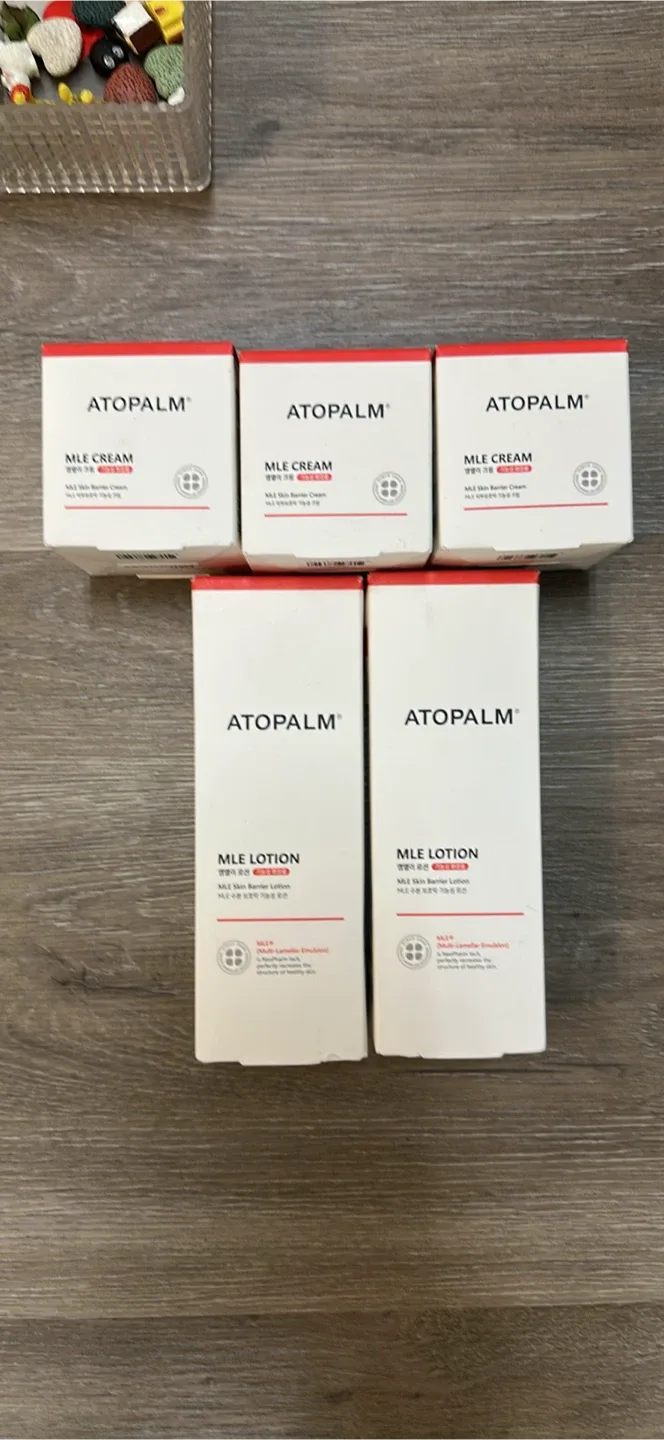 Atopalm & MediAnswer Skincare Lot image indicator(3)