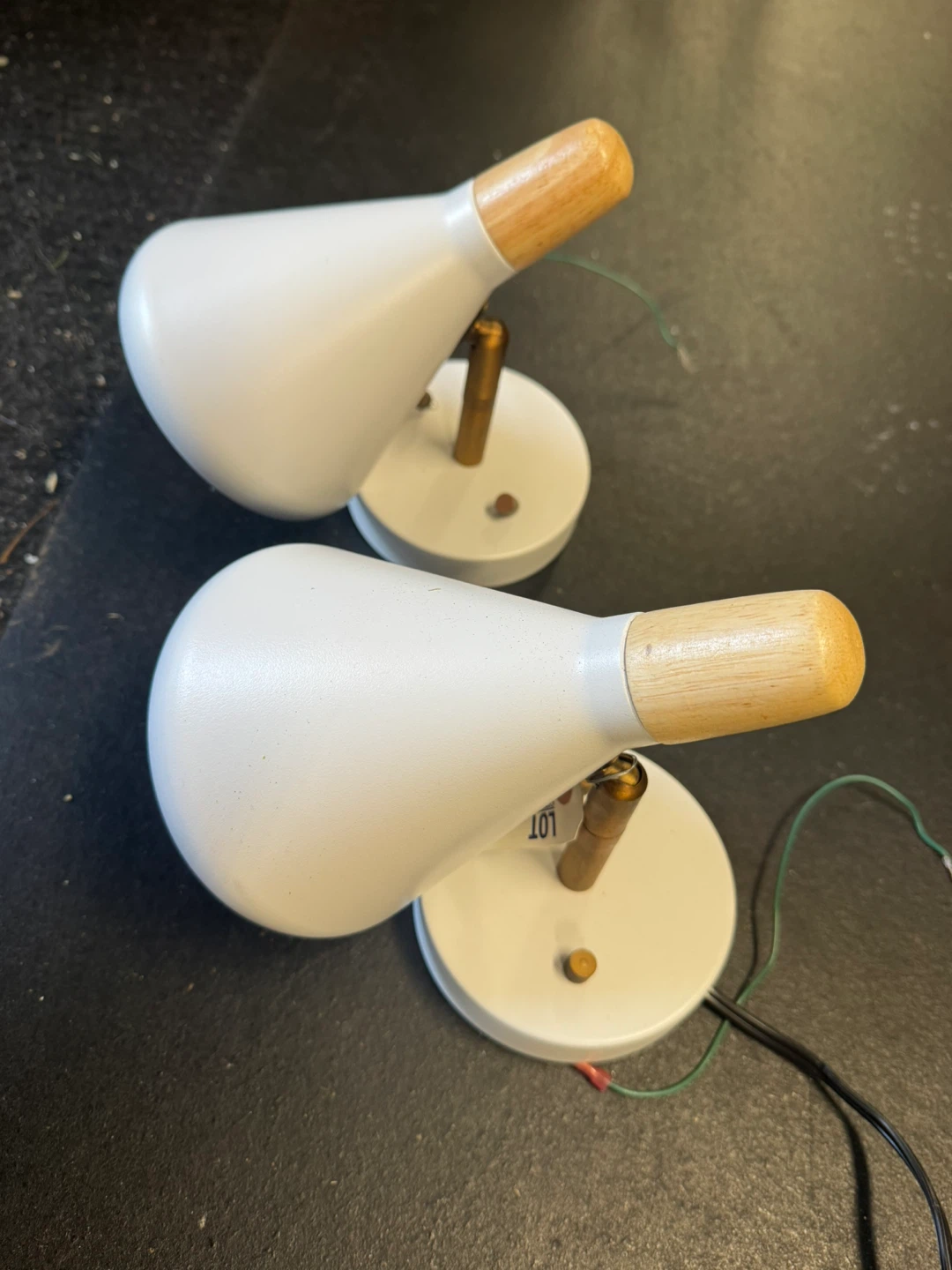 Set of 2 White & Wood Wall Sconces - photo 2