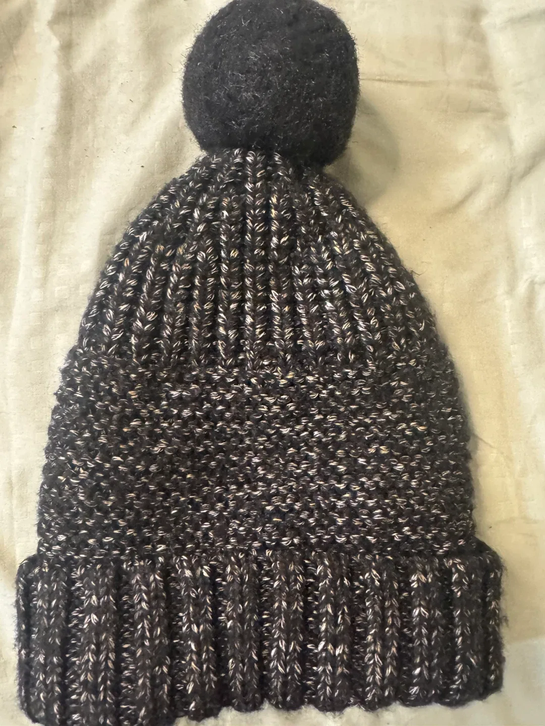 Knit Pom Pom Beanie - Gray/Black image indicator(3)
