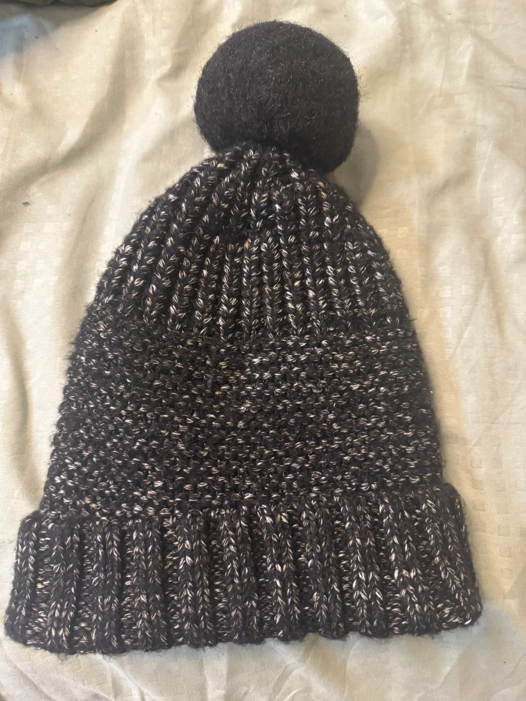 Knit Pom Pom Beanie - Gray/Black image indicator(4)