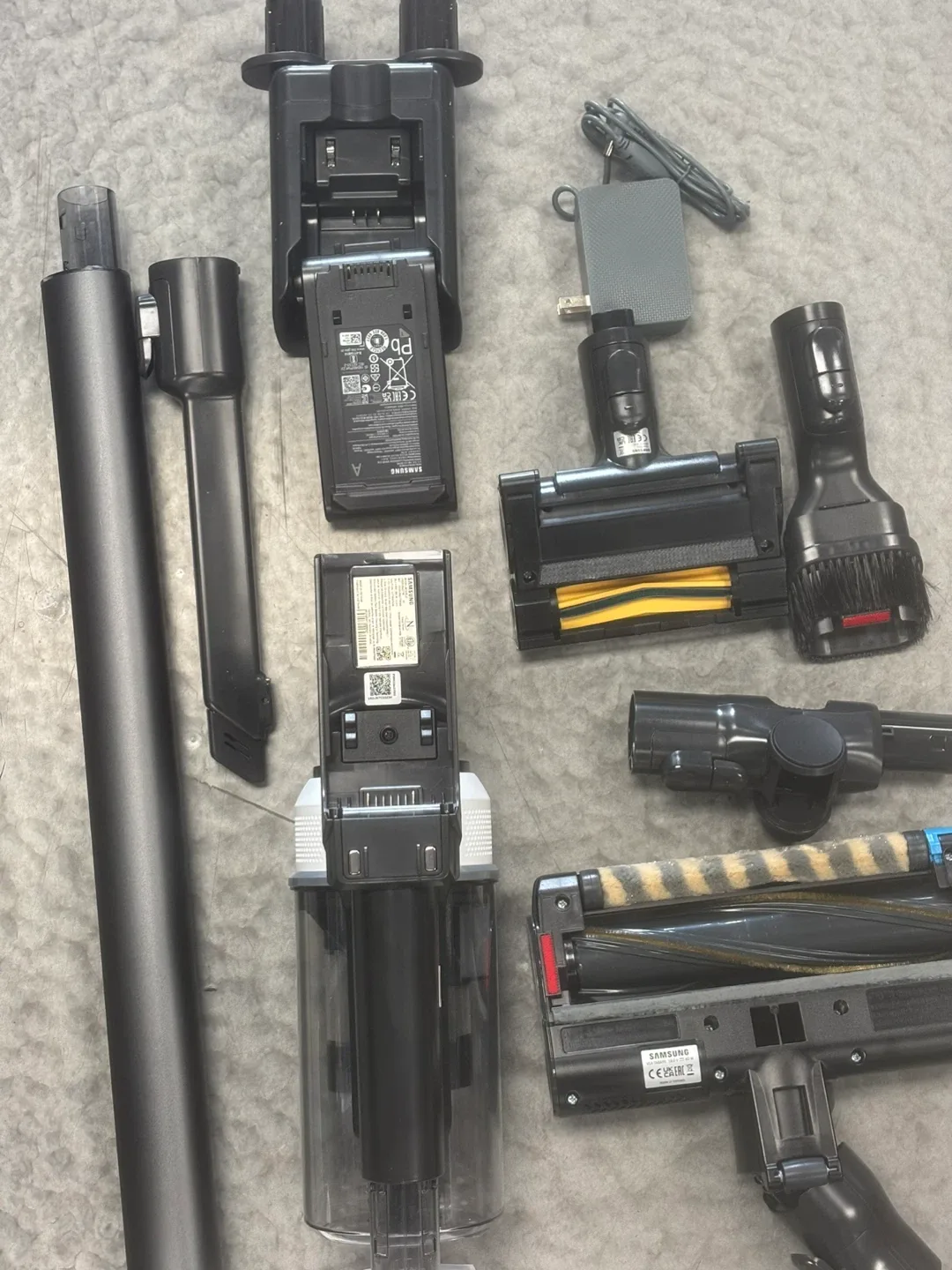 Samsung Cordless Stick Vacuum w/ Jet Dual Brush image indicator(3)