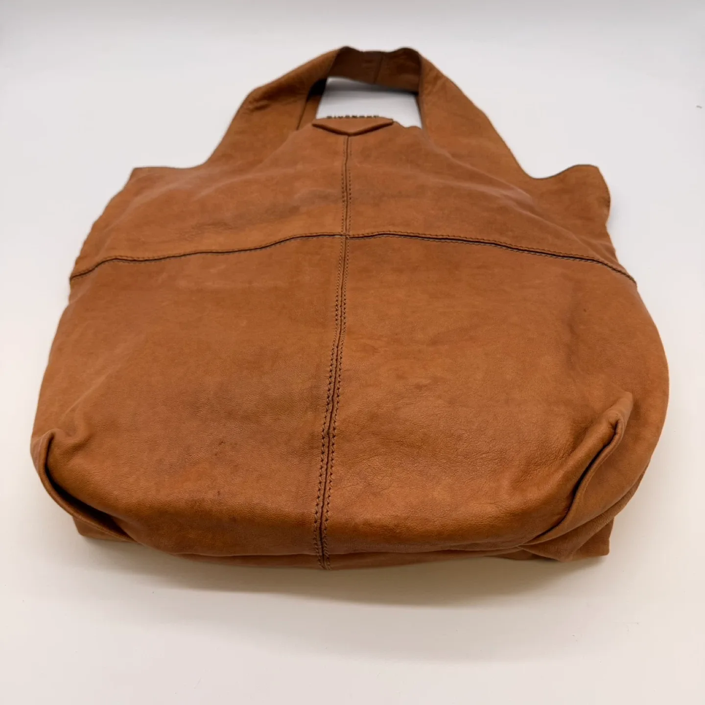 Givenchy Leather Tote Bag image indicator(2)