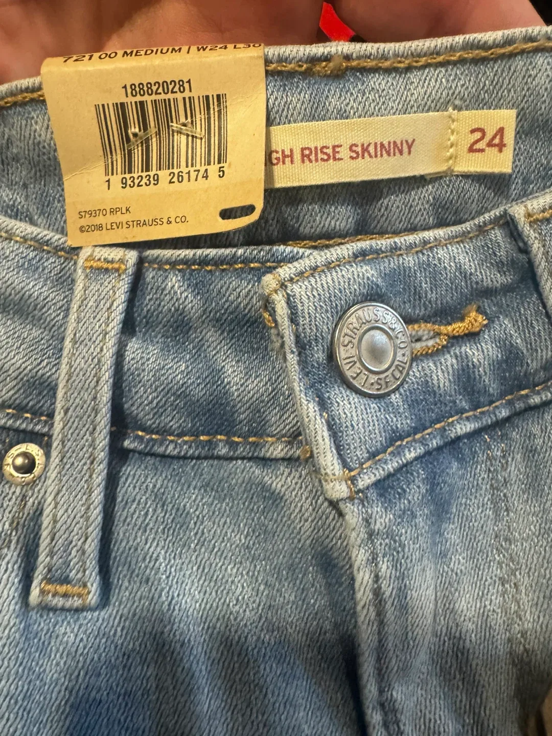 Levi's 721 High Rise Skinny Jeans - Size 00 Medium W24 L30 image indicator(2)