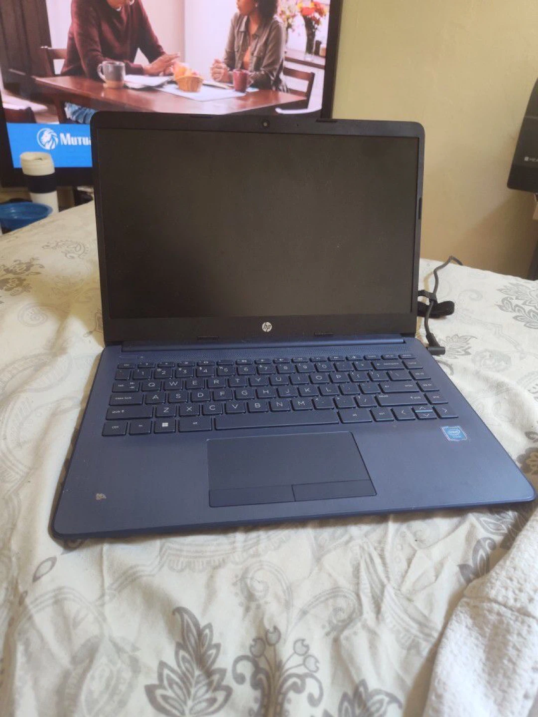 HP Laptop - Blue - photo 2