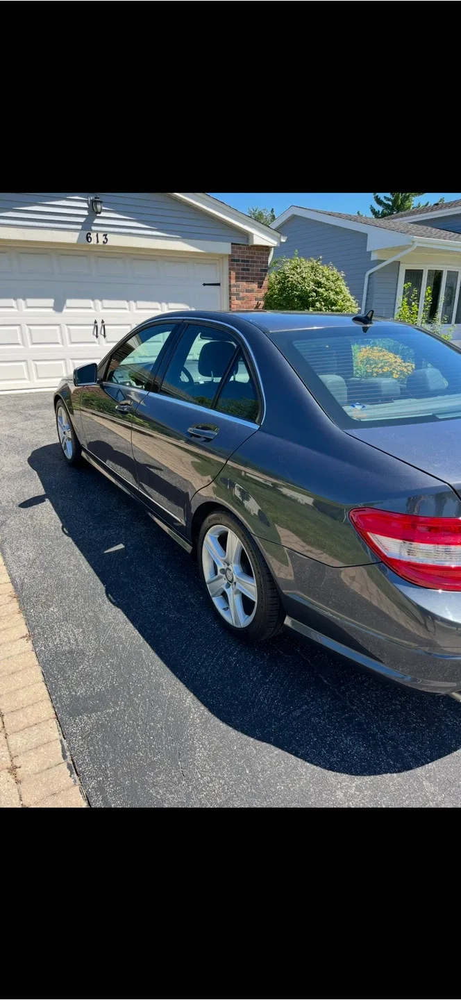 Mercedes Benz c300 4matic image indicator(3)