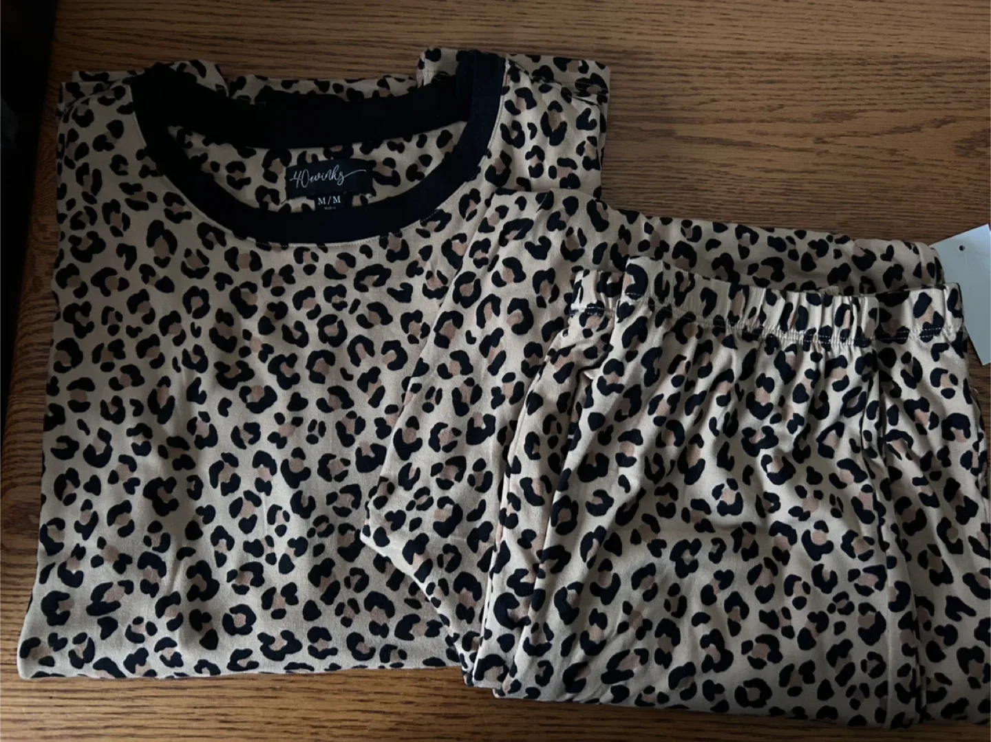 New 4wards Leopard Print Pajama Set - Size M/M image indicator(3)