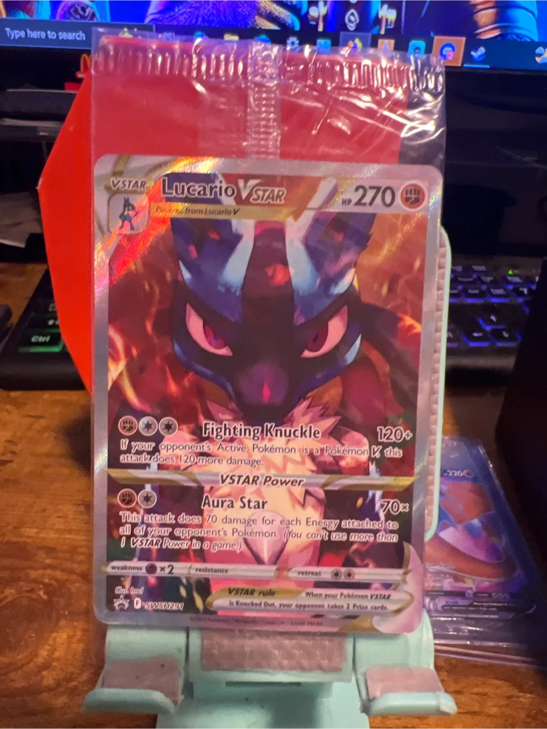 Lucario VSTAR Pokemon Card