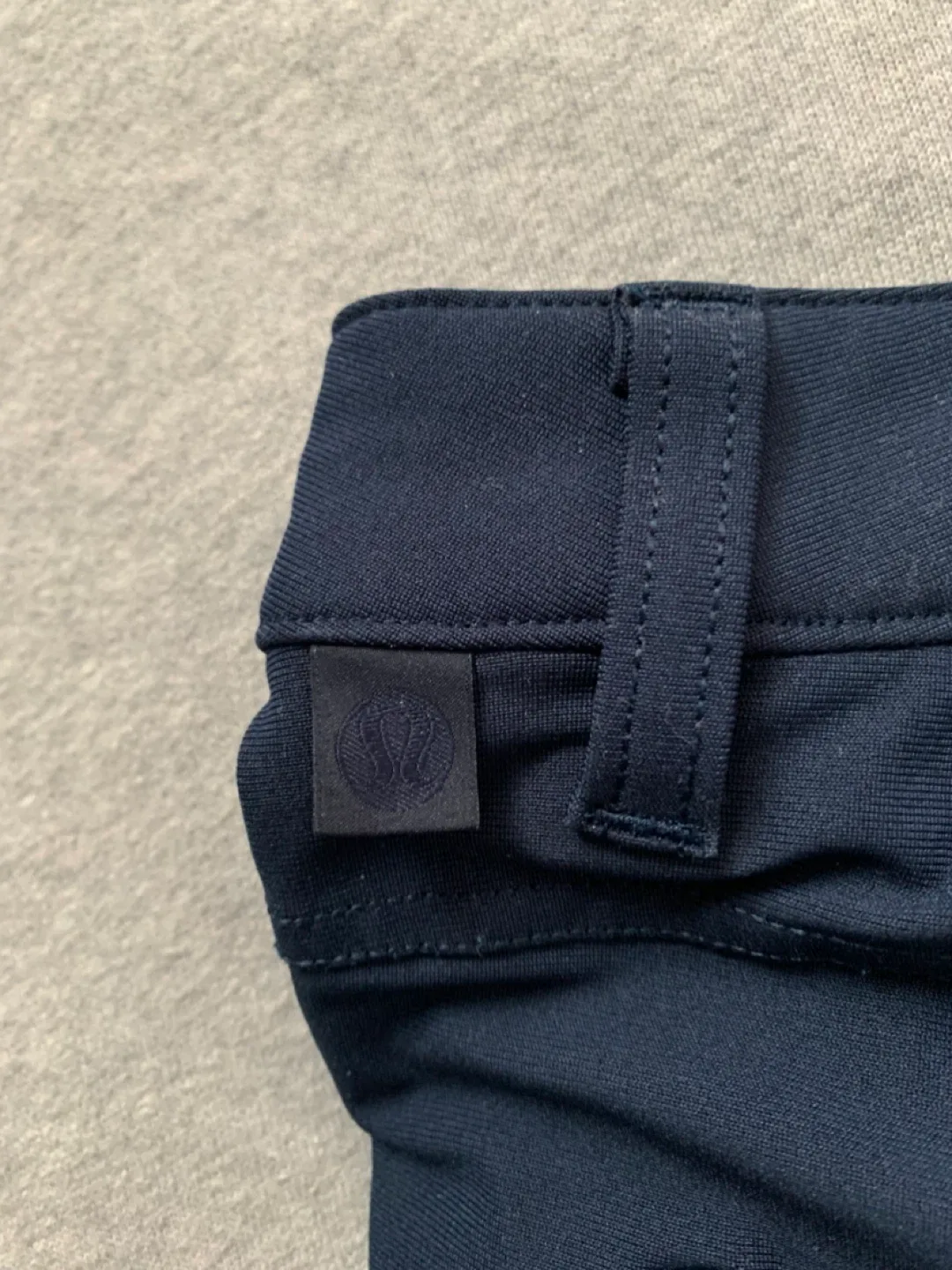 Lululemon ABC Pants Navy Size 36 image indicator(4)