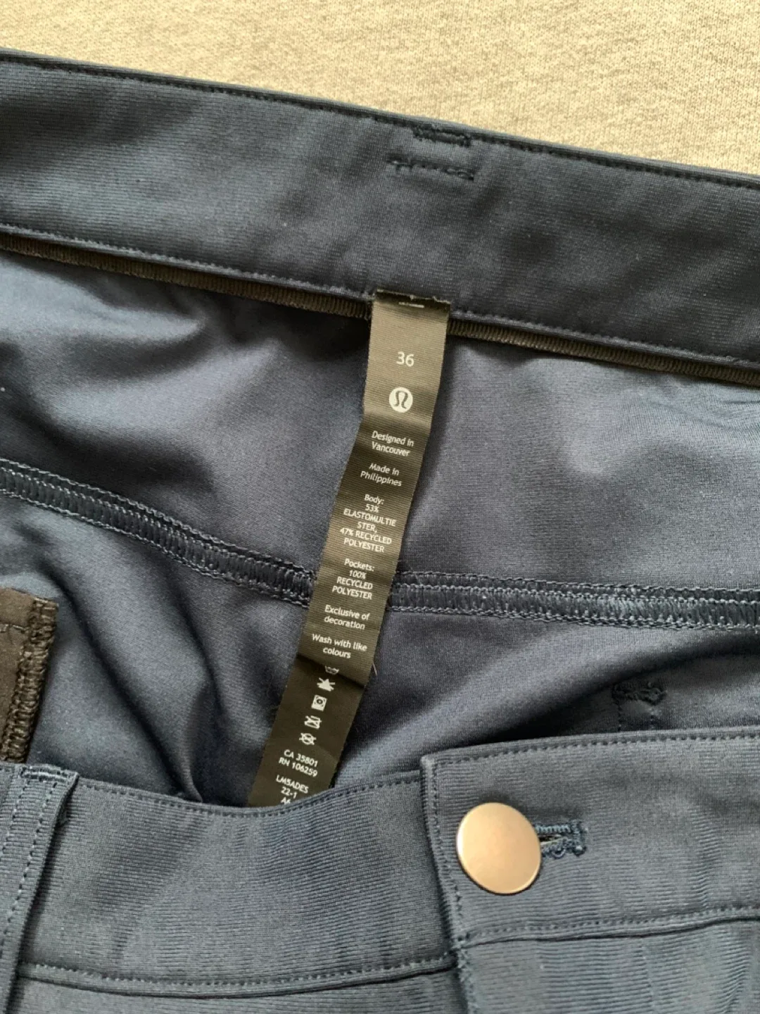 Lululemon ABC Pants Navy Size 36 image indicator(3)