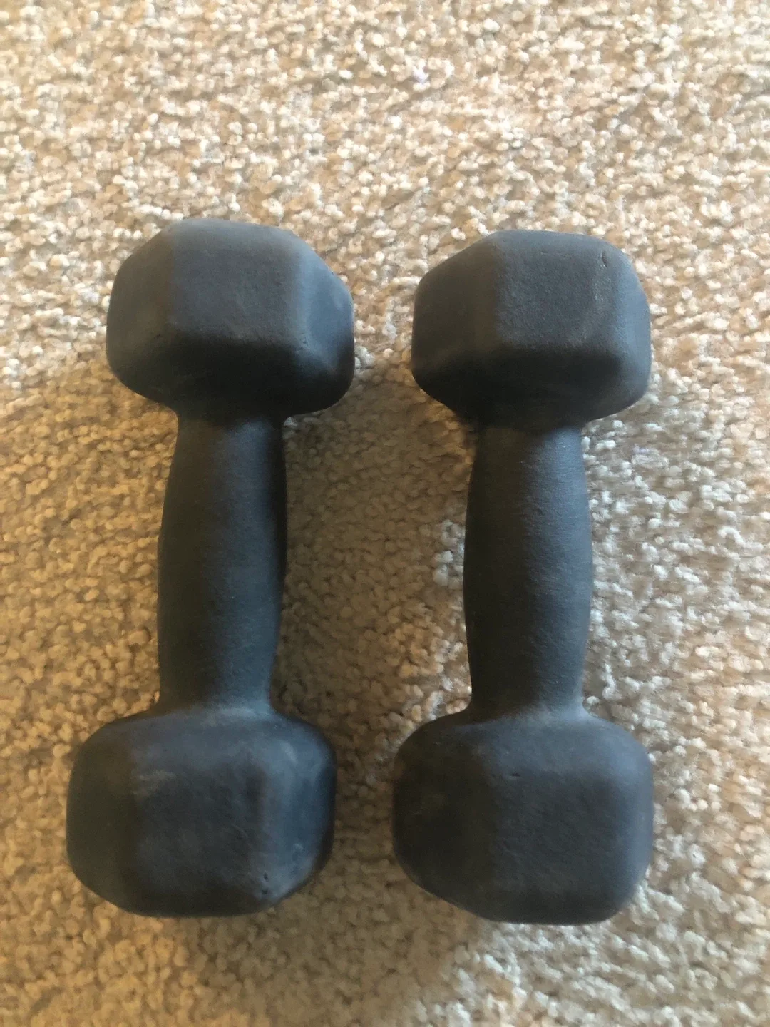 Dumbbells and workout ball image indicator(3)