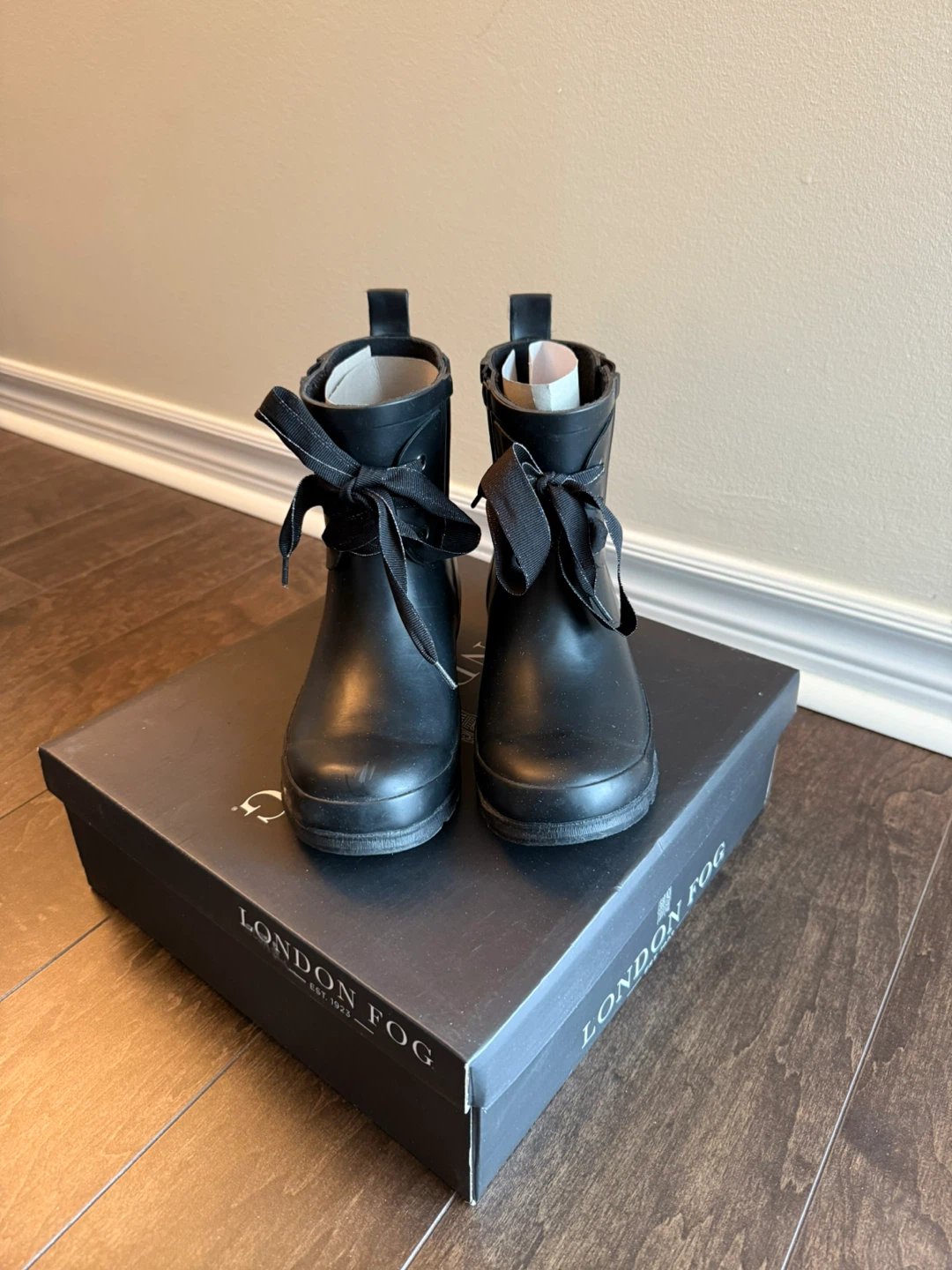 London Fog Black Rain Boots - Size 6 - photo 2