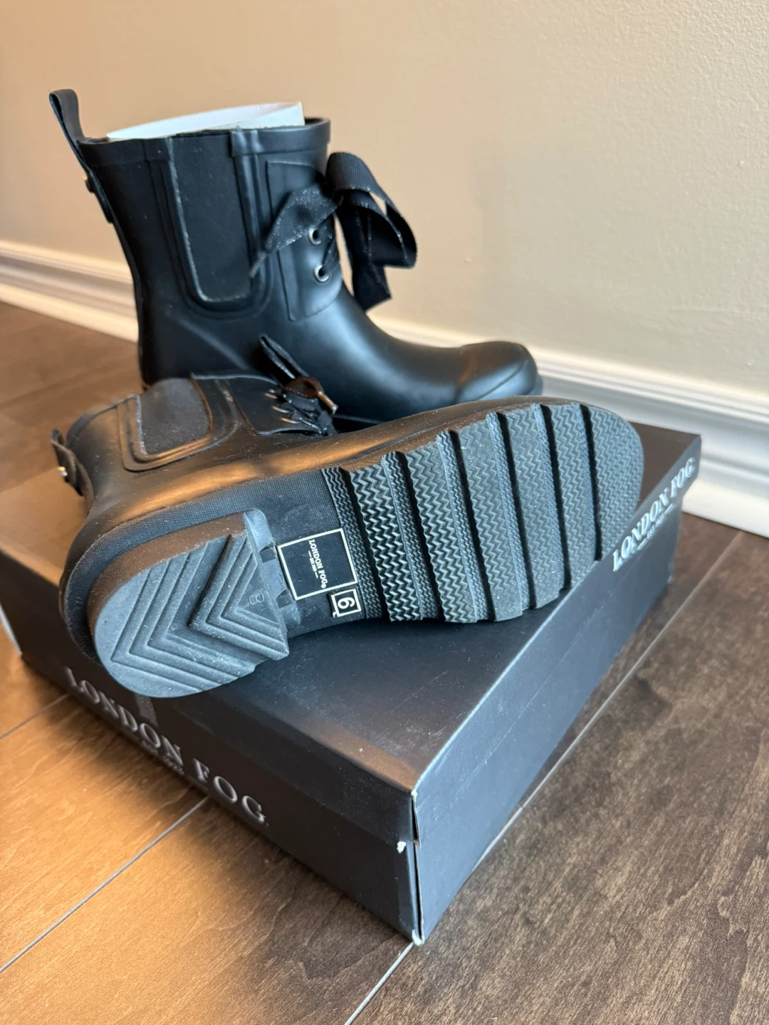 London Fog Black Rain Boots - Size 6 - photo 5
