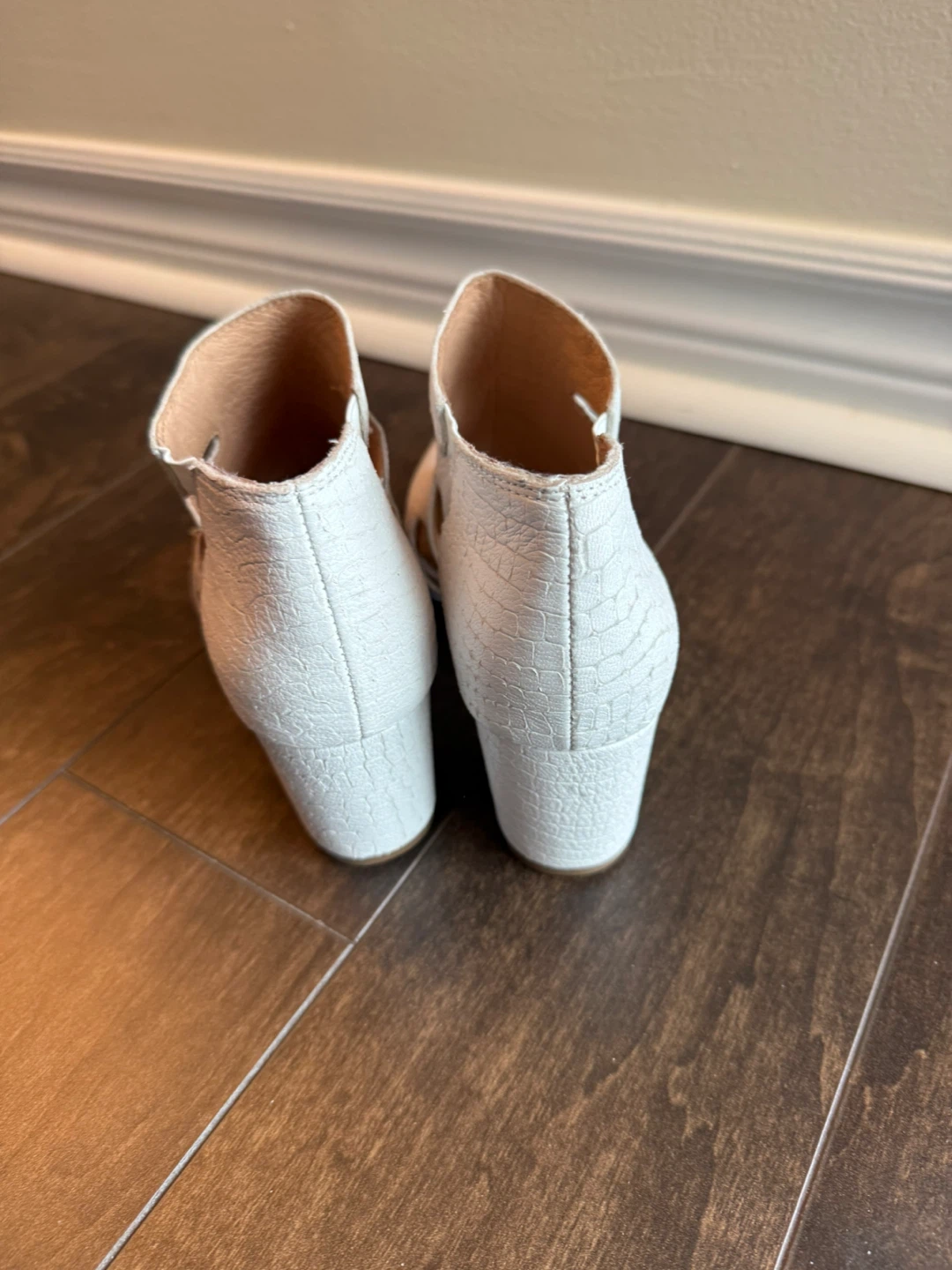 White Cutout Ankle Booties - Size 6 - photo 3