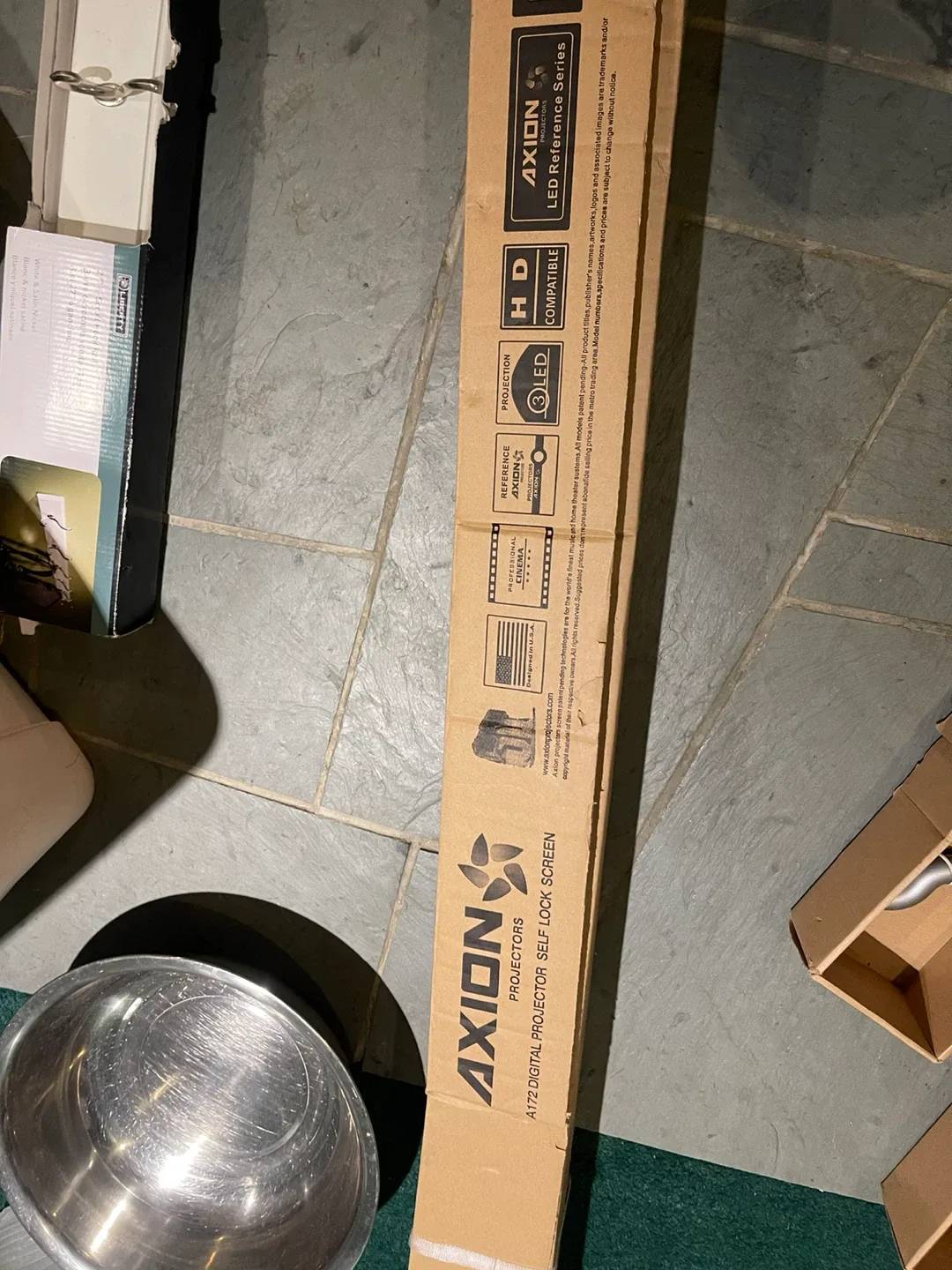 Axion A172 Digital Projector Self Lock Screen image indicator(2)