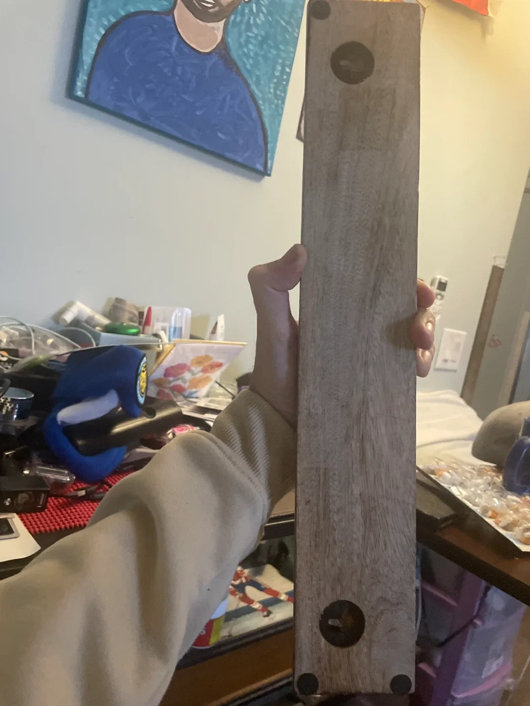 Wall-Mounted Coat Rack image indicator(2)