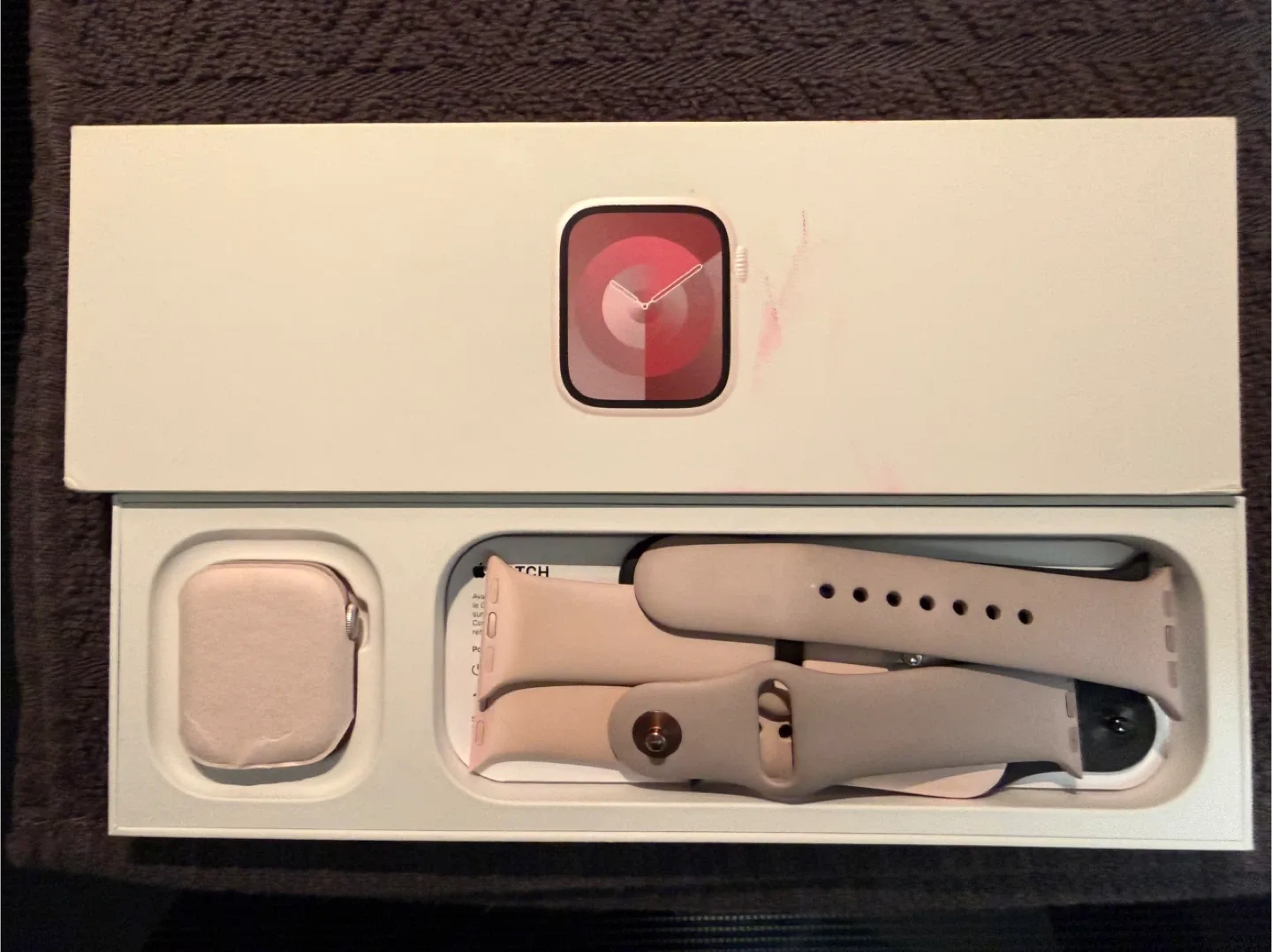 Apple Watch Series 9 41mm Light Pink - Like New!