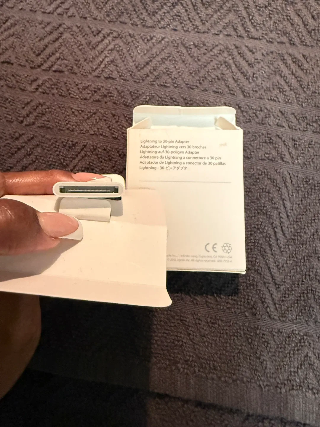 Apple Lightning to 30-Pin Adapter - Like New! image indicator(2)