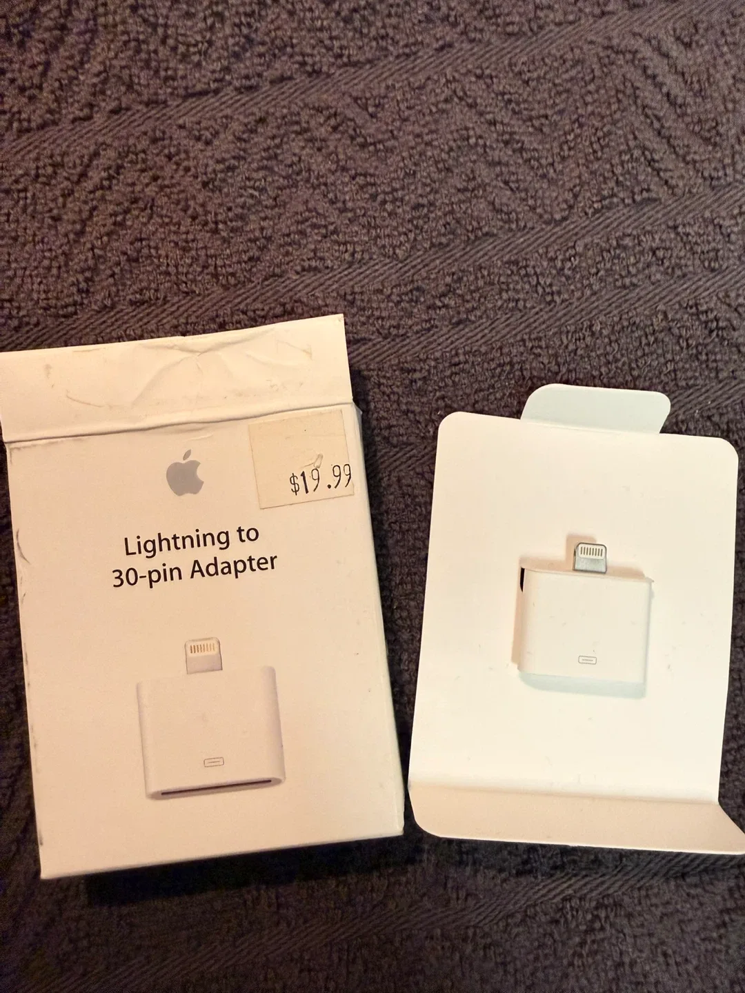 Apple Lightning to 30-Pin Adapter - Like New!