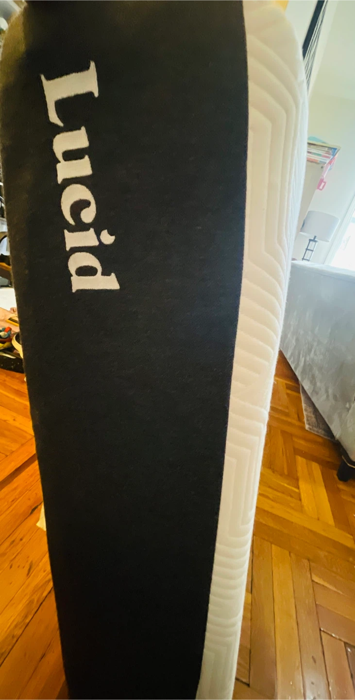 Lucid Memory Foam Mattress Twin( Moving Out) - photo 4