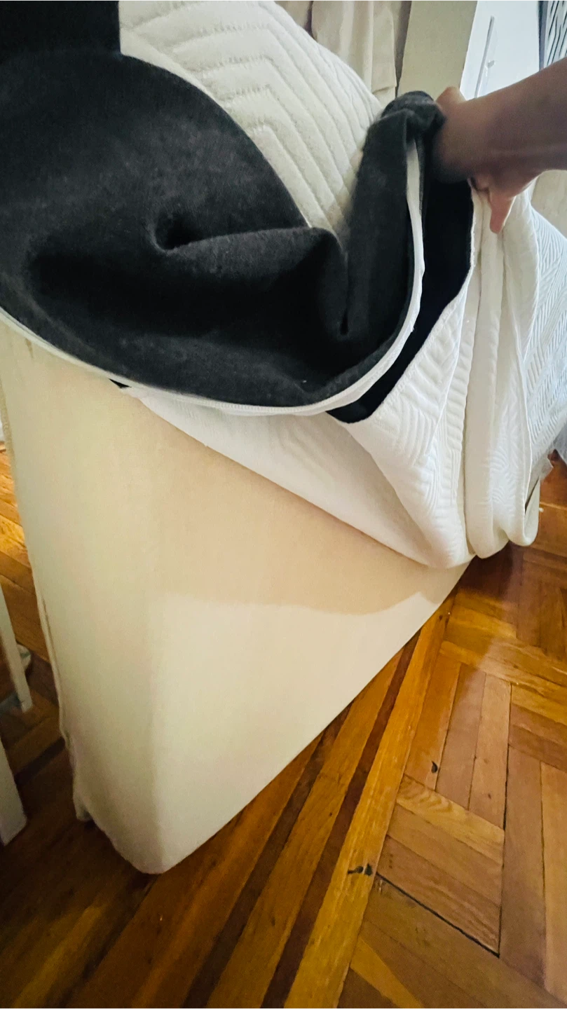 Lucid Memory Foam Mattress Twin( Moving Out) - photo 5