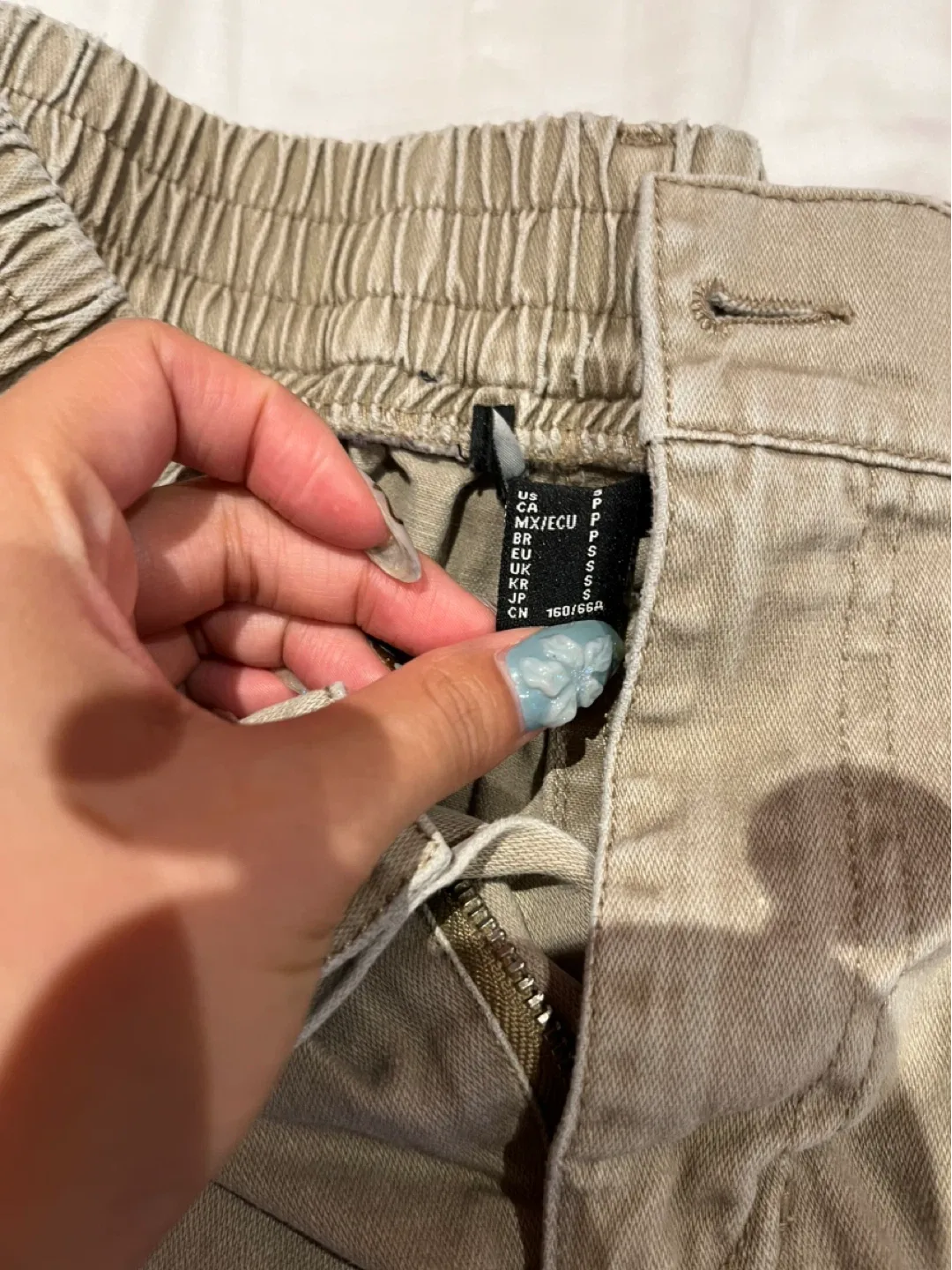 Forever 21 Cargo Jogger Pants - Size S image indicator(3)