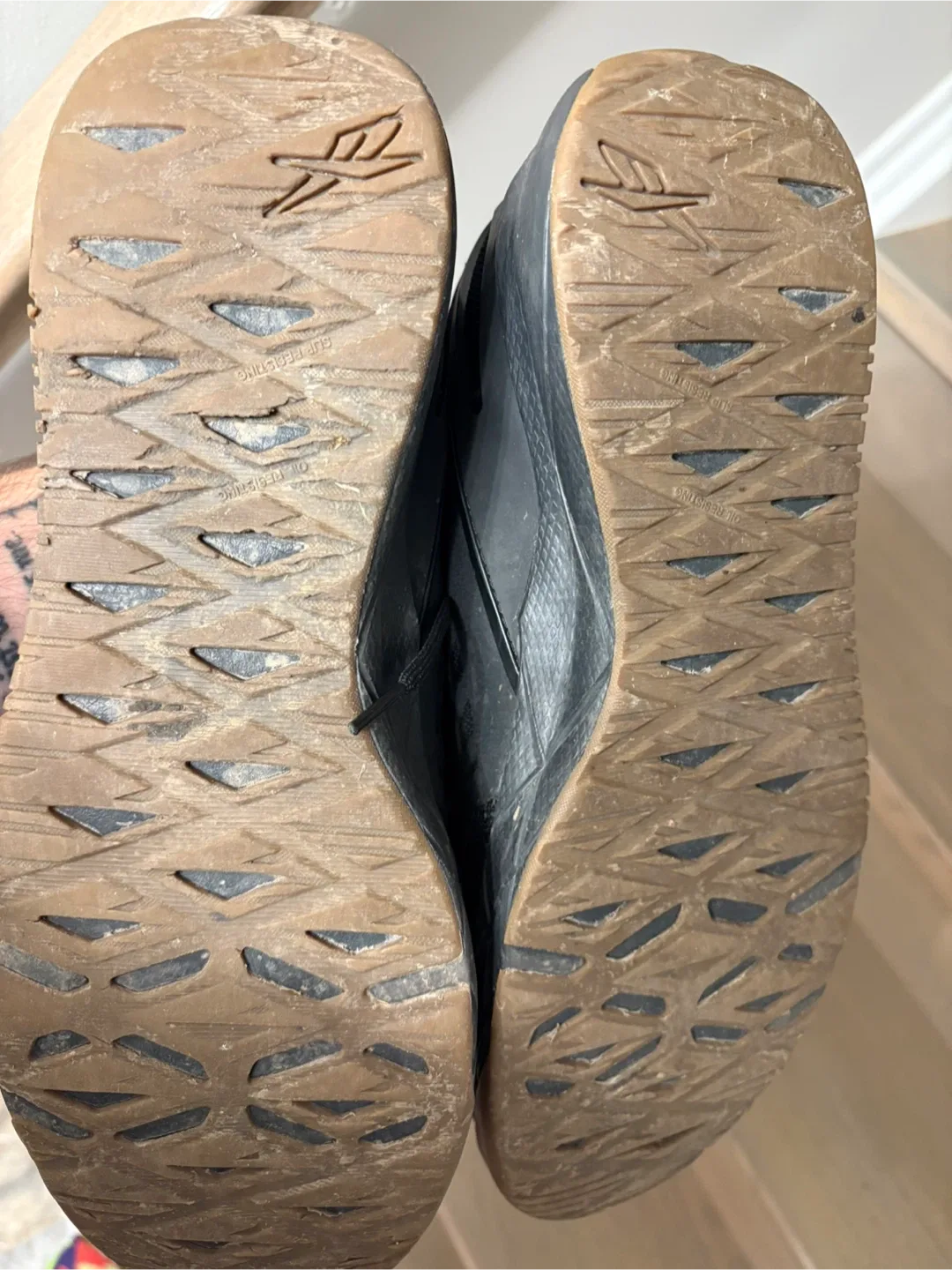 Reebok safety shoes, Size 12W image indicator(2)