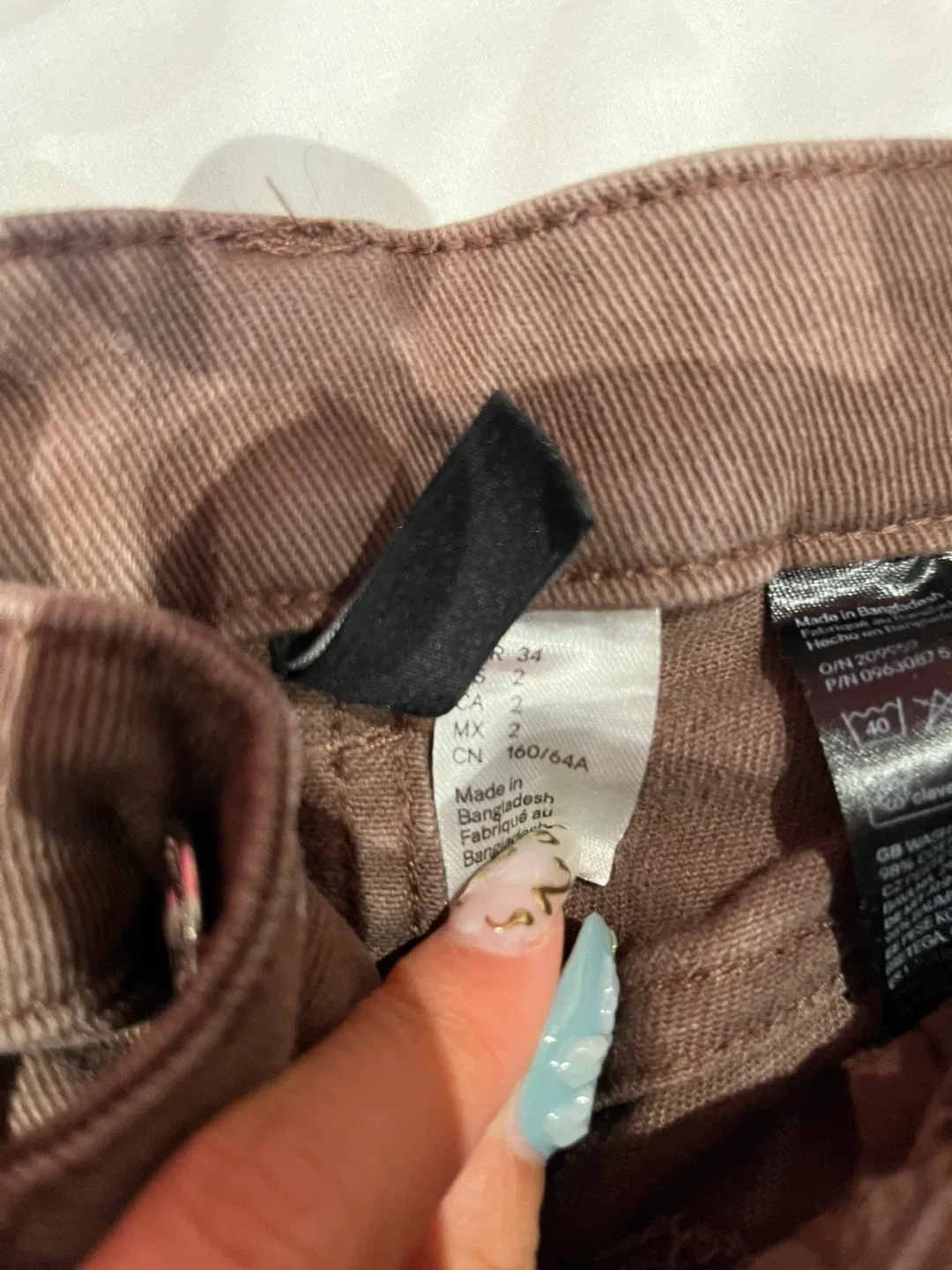 H&M Brown Wide Leg Jeans - Size 2 image indicator(3)