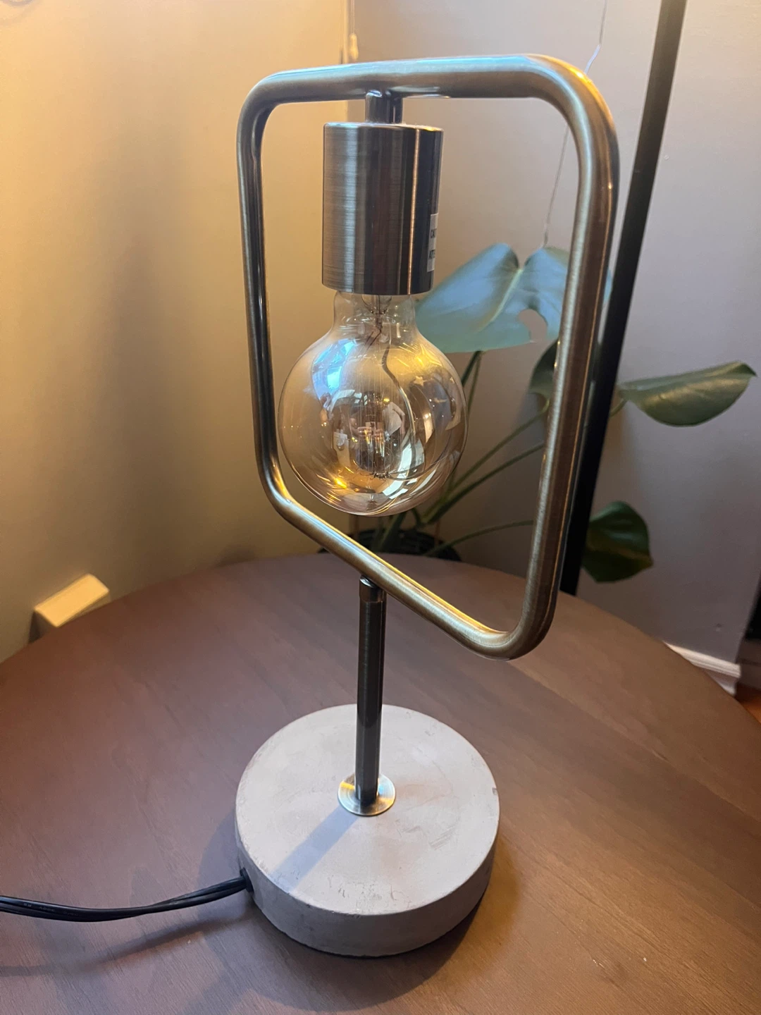 Edison Bulb Table Lamp from Structube