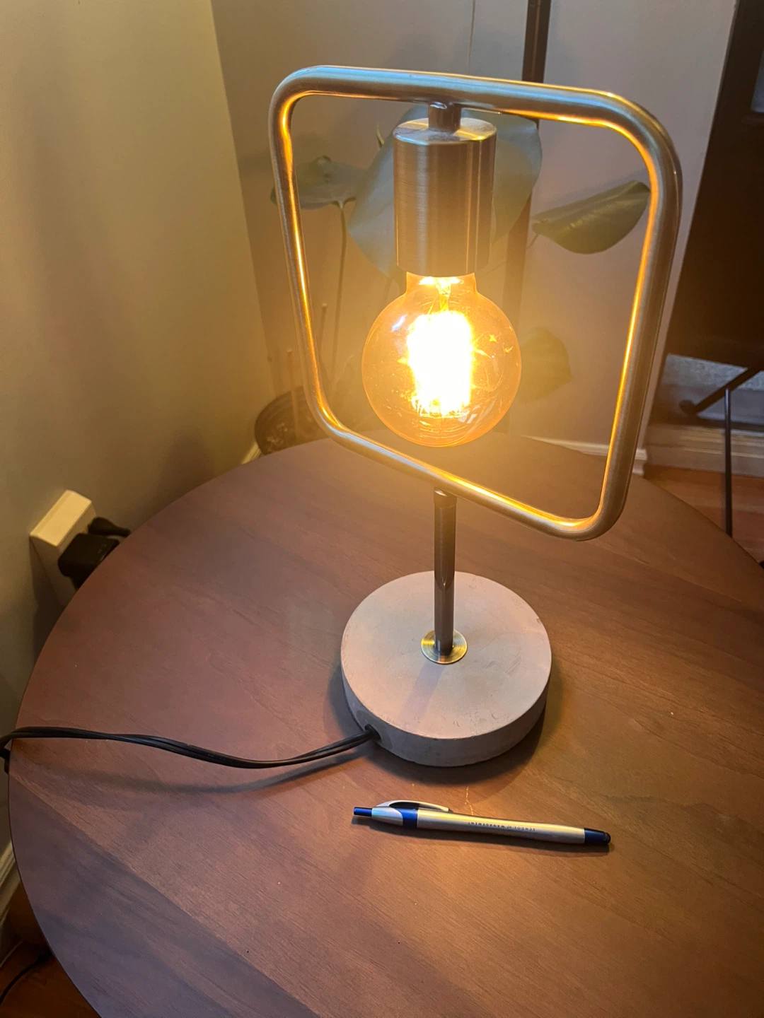 Edison Bulb Table Lamp from Structube - photo 2