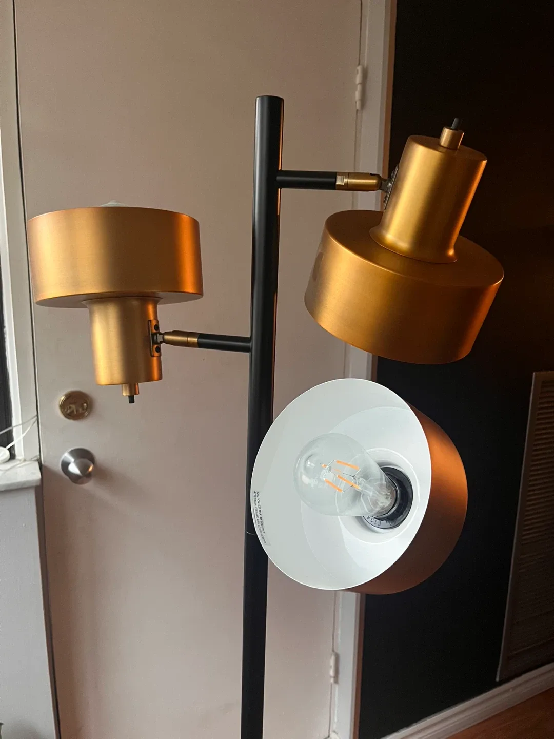 Gold & Black Floor Lamp image indicator(2)