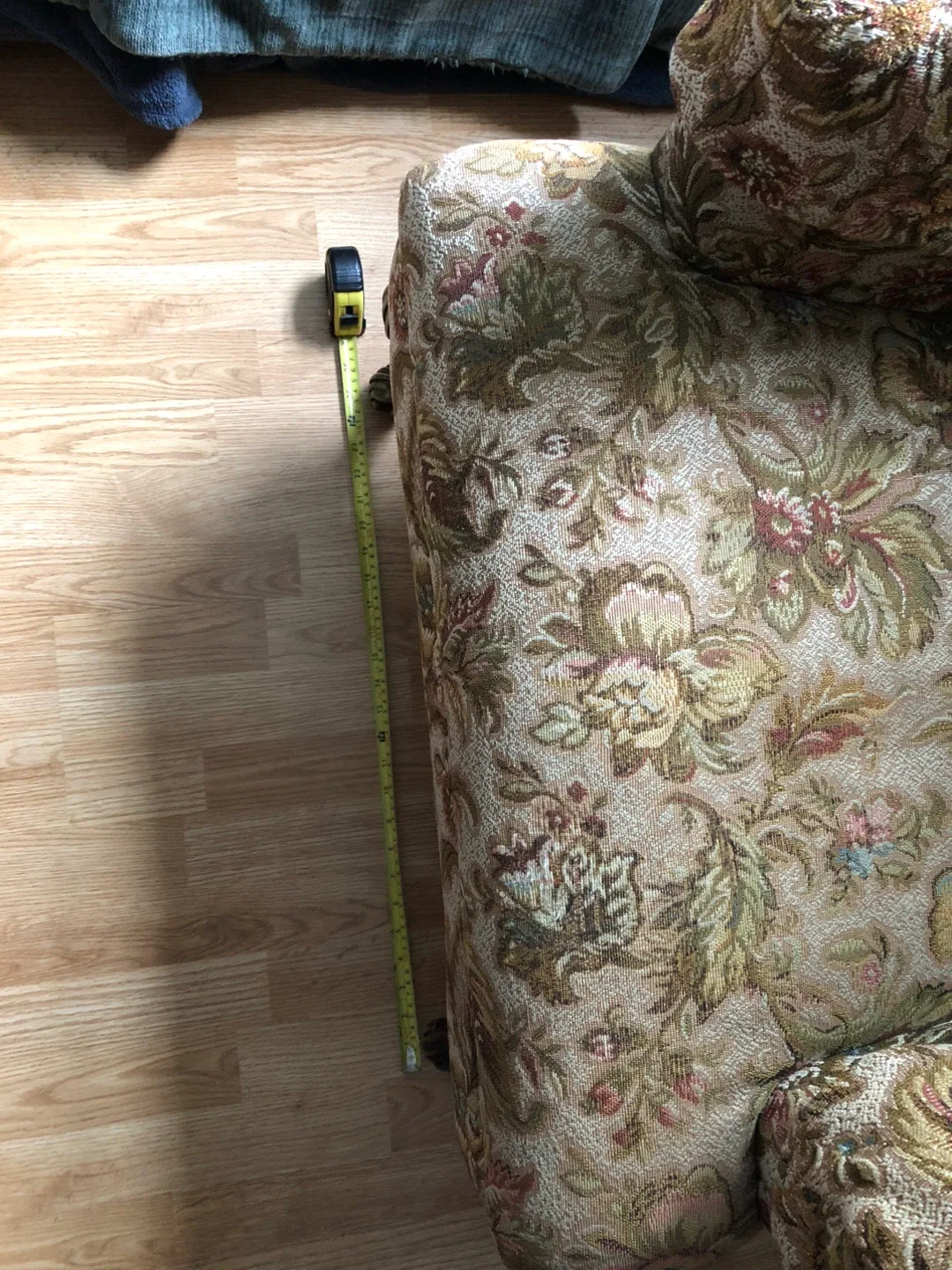 Floral Armchair - Vintage Style image indicator(3)