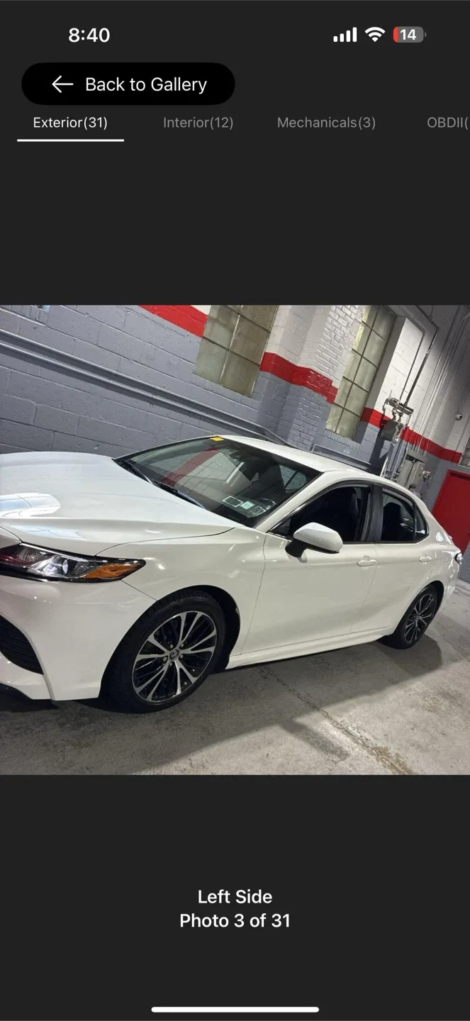 2020 Toyota Camry - White Sedan image indicator(3)