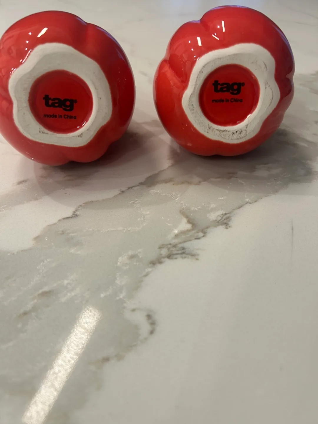 Red mini tulip vases (brand is Tag) image indicator(2)