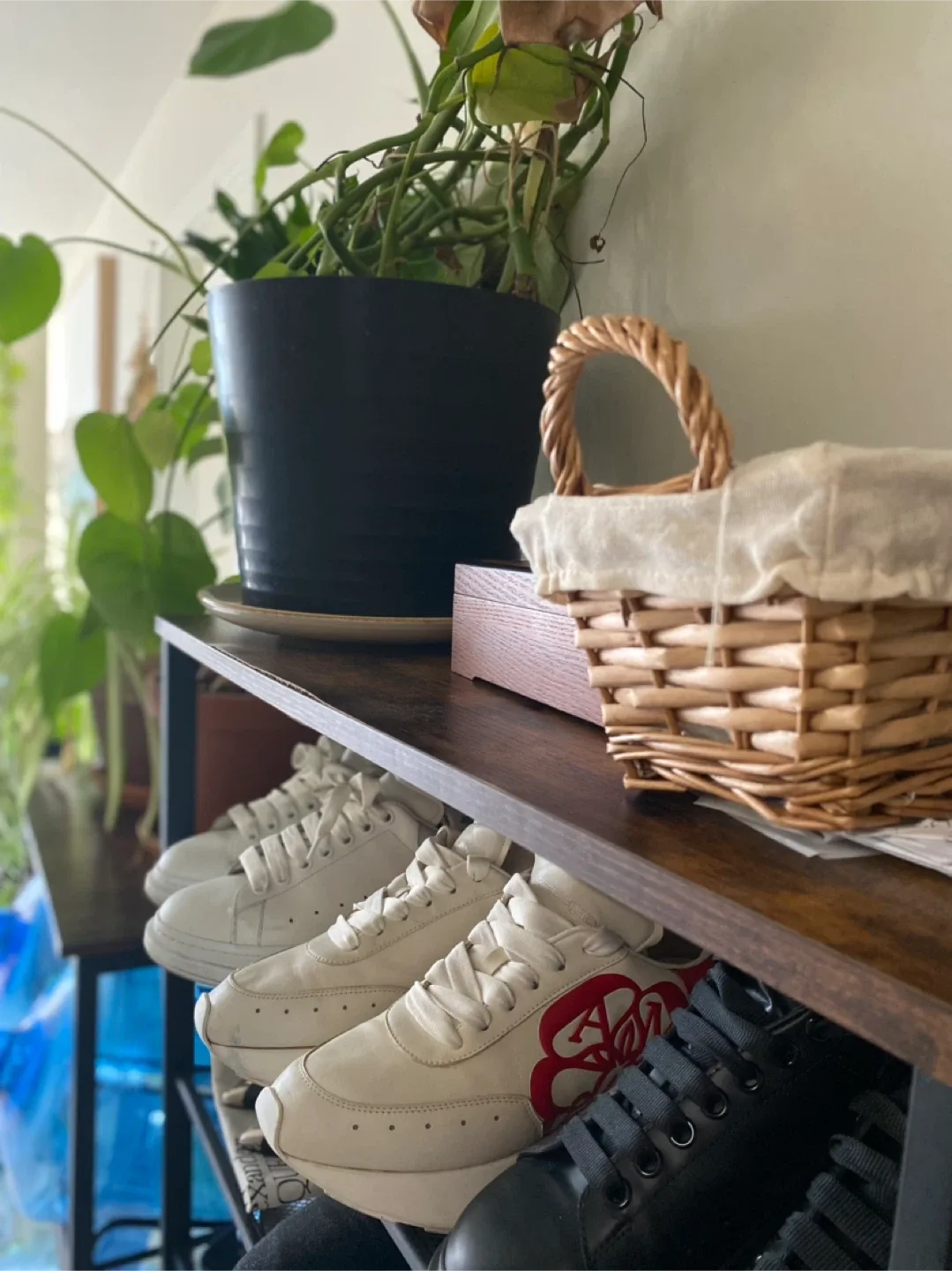 Shoe Rack Shelf - Black Metal Frame image indicator(2)