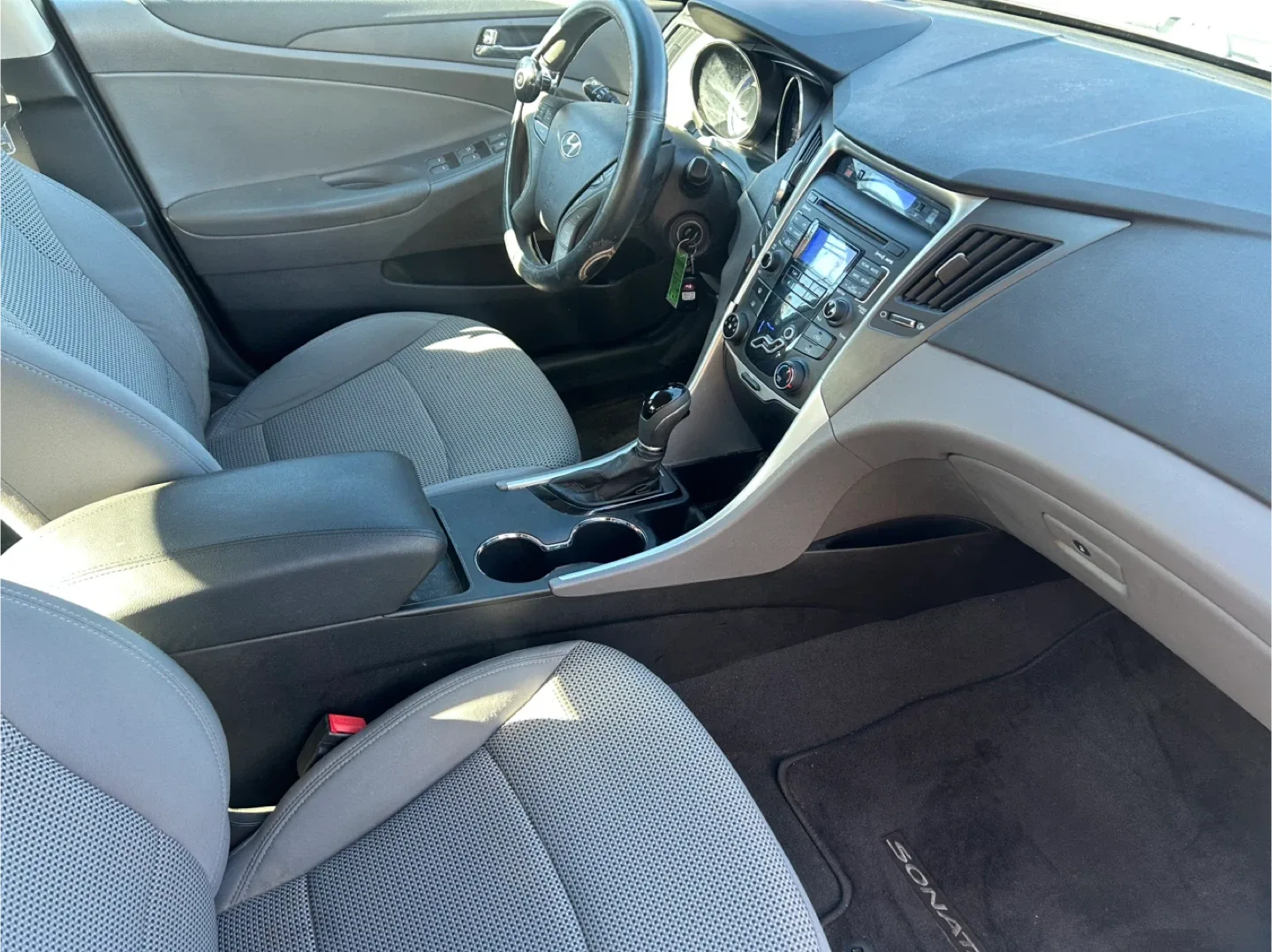 2011 Hyundai Sonata image indicator(7)