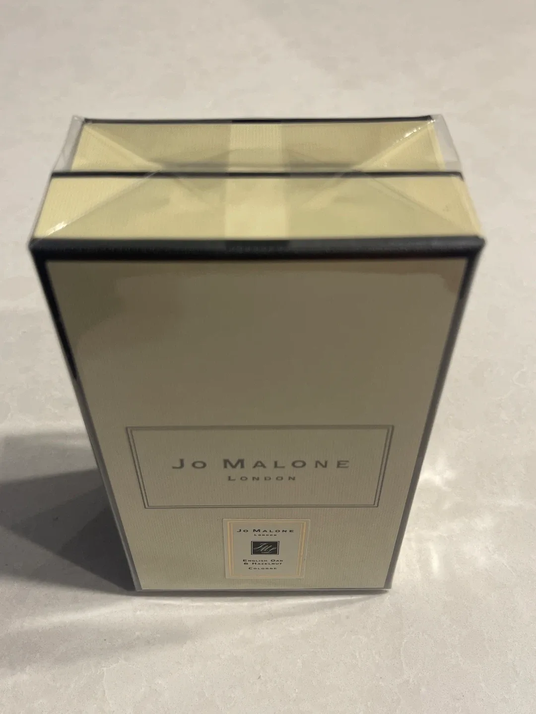 Jo Malone English Oak & Hazelnut Cologne 100ml - New image indicator(4)