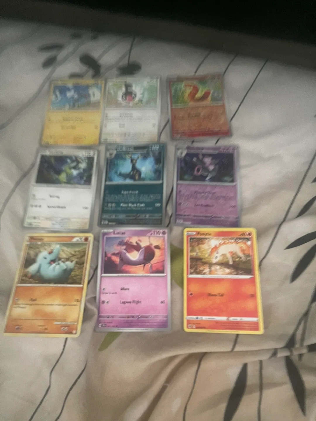 Pokémon Trading Cards - Assorted Collection image indicator(2)