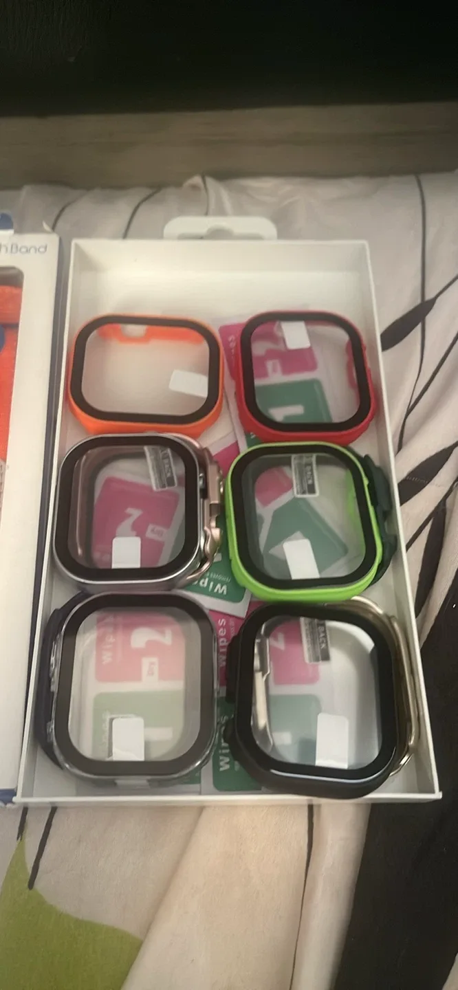 Apple Accessories Bundle - Charger, AirTag Holders, Watch Cases image indicator(4)