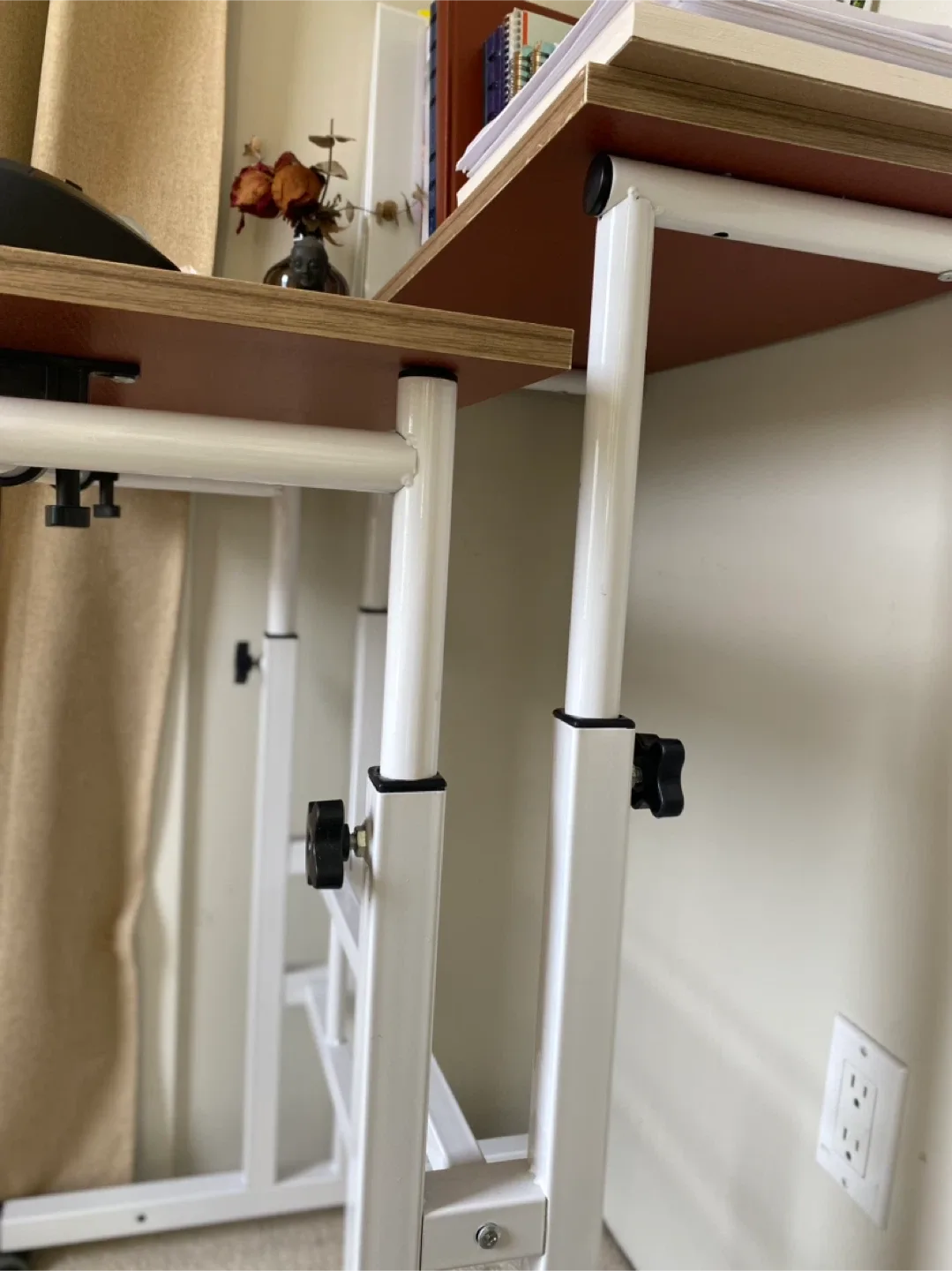 Adjustable Standing Desk image indicator(3)