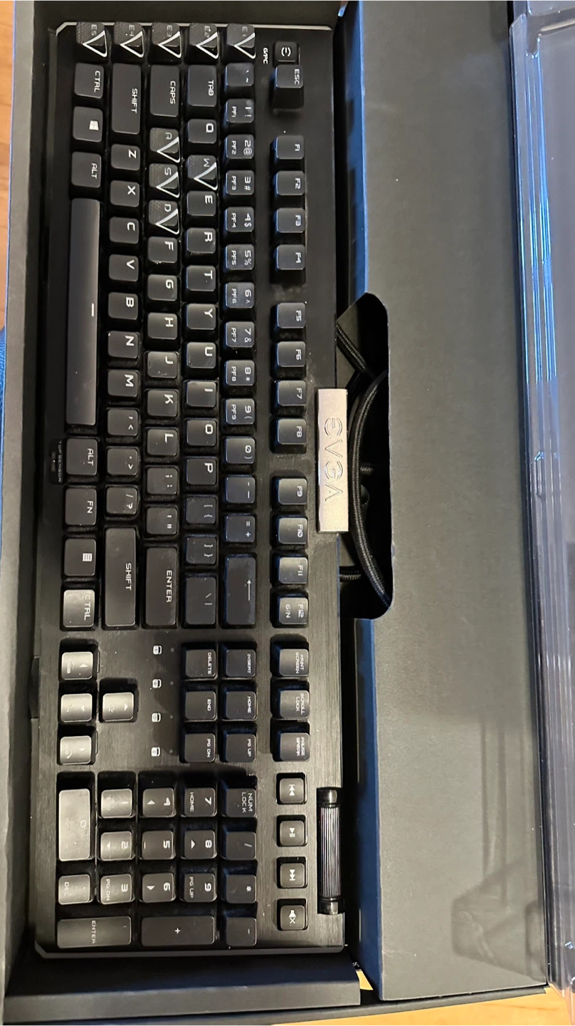 EVGA Z20 Mechanical Gaming Keyboard - Like New!
