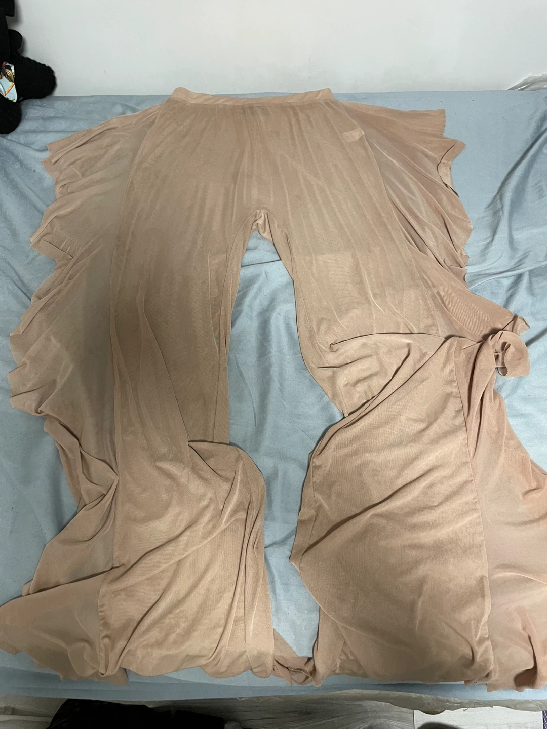 Fashion Nova Beige Pants - Size L