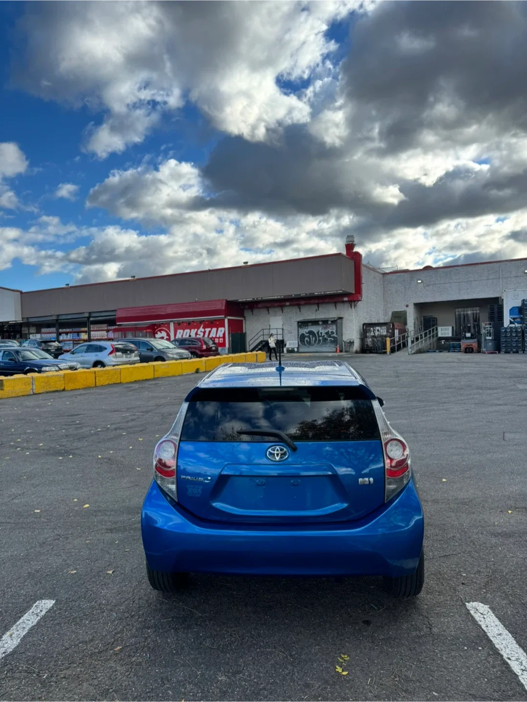 2012 Toyota Prius C Hatchback image indicator(6)