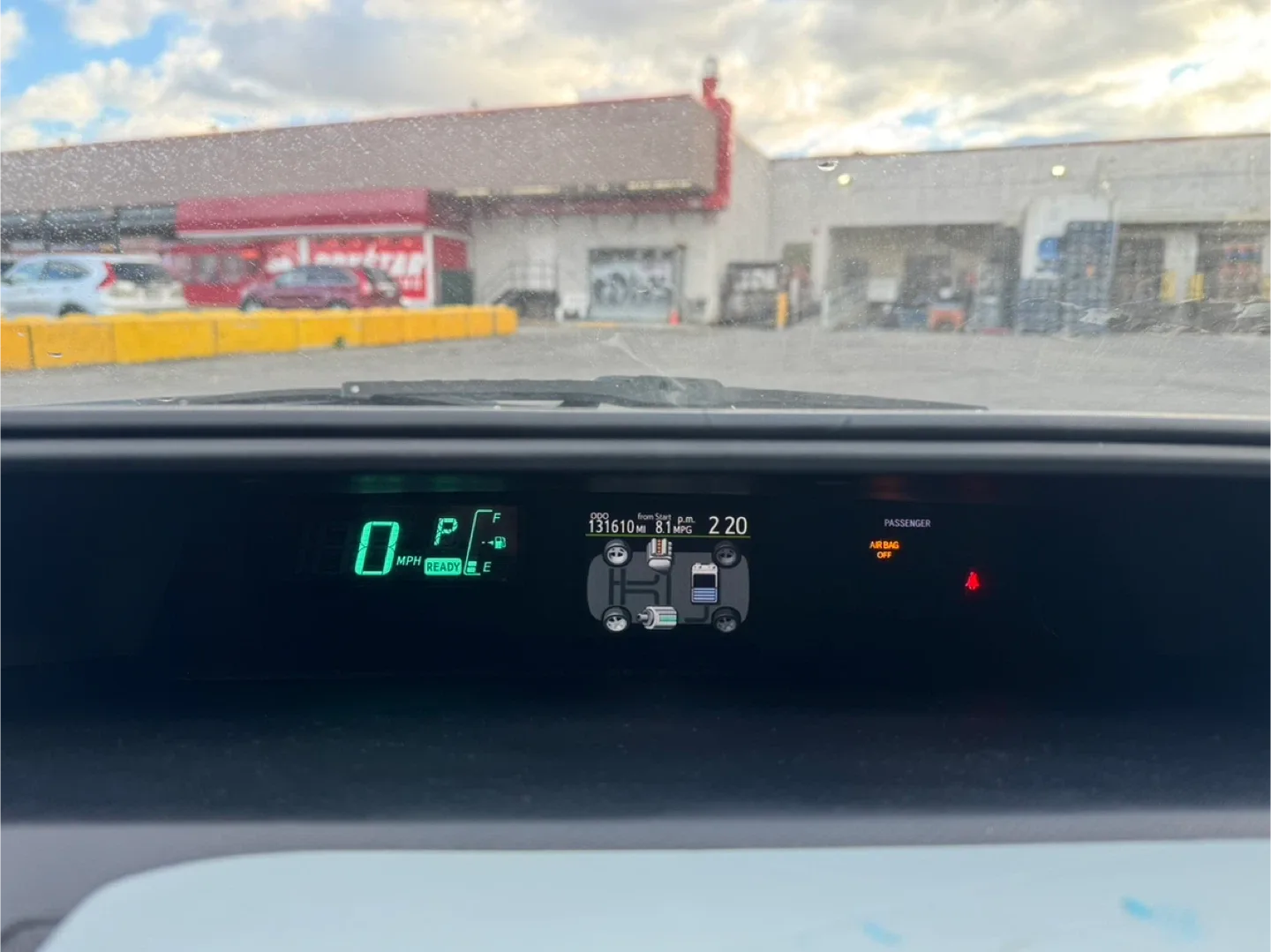 2012 Toyota Prius C Hatchback image indicator(10)